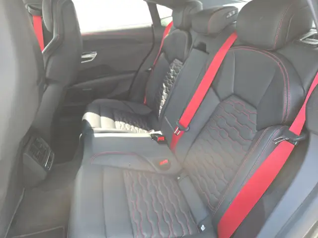 Audi e-tron GT view 10