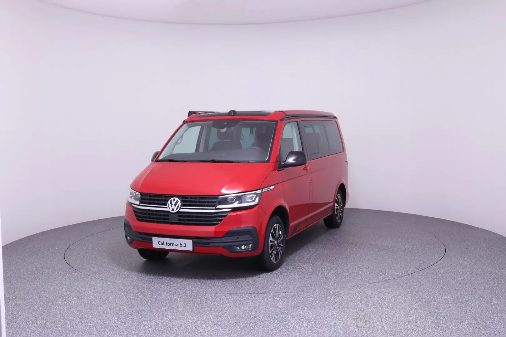 Volkswagen T6 California Van/Kleinbus in Rot neu in Nesselwang für €  72.947,-