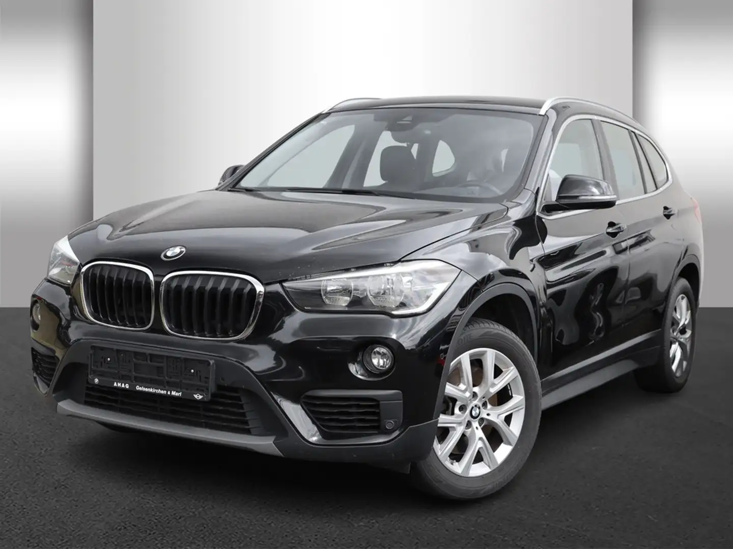BMW X1 xDrive20i Advantage Steptronic Aut. Klimaaut. Schwarz - 2