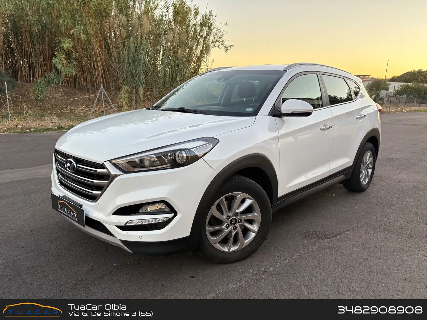 Hyundai TUCSON Xpossible 1.7 CRDi Weiß - 1