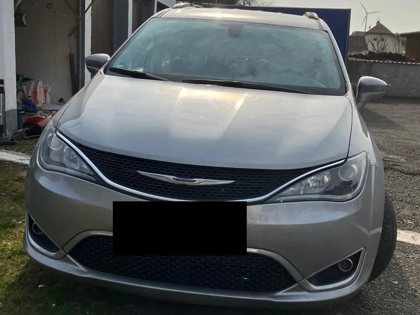 Chrysler Pacifica Szary - 1
