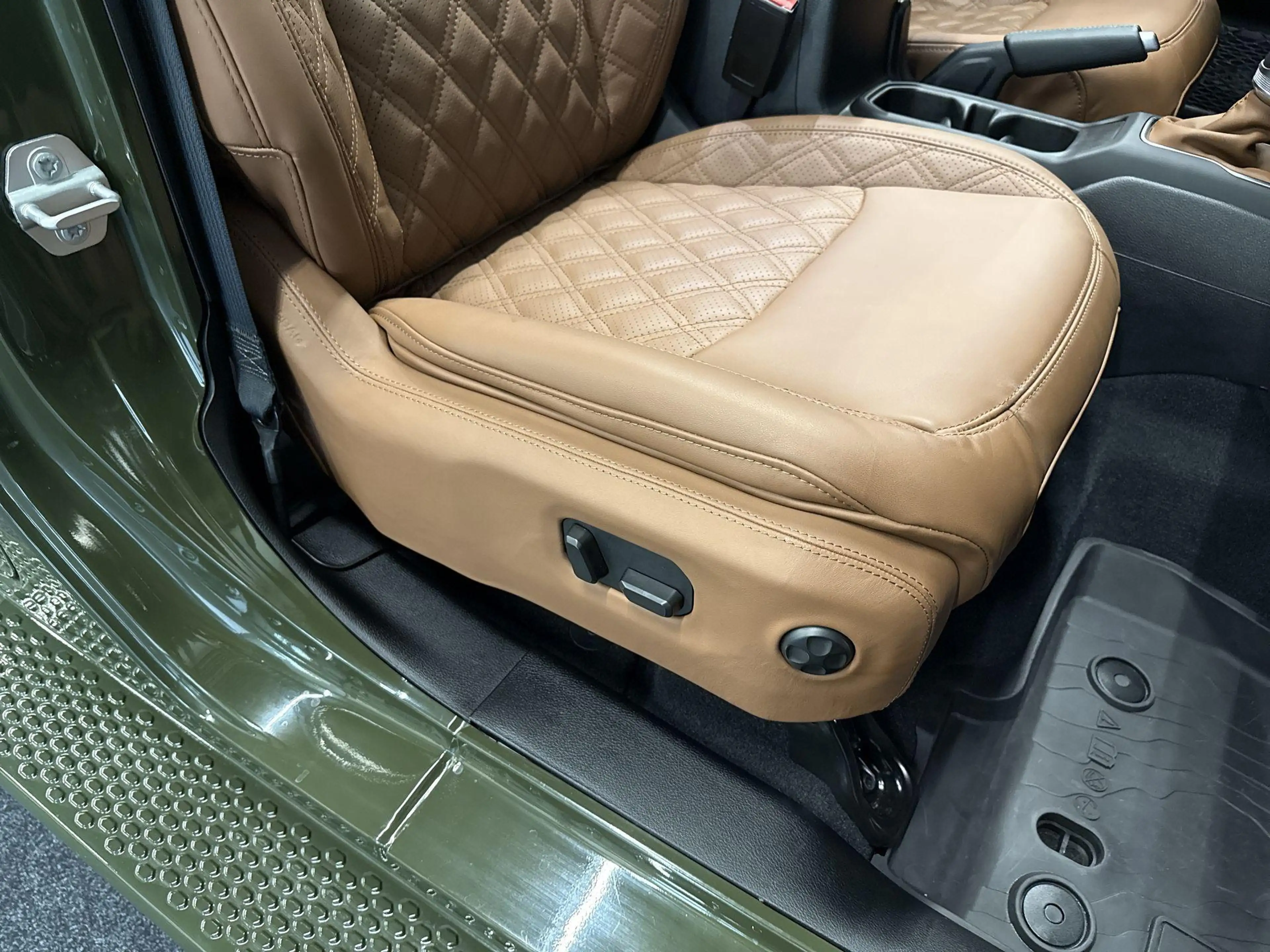Jeep Wrangler Unlimited 4xe 380 Sahara PHEV | FACELIFT | EL. STO — photo 45