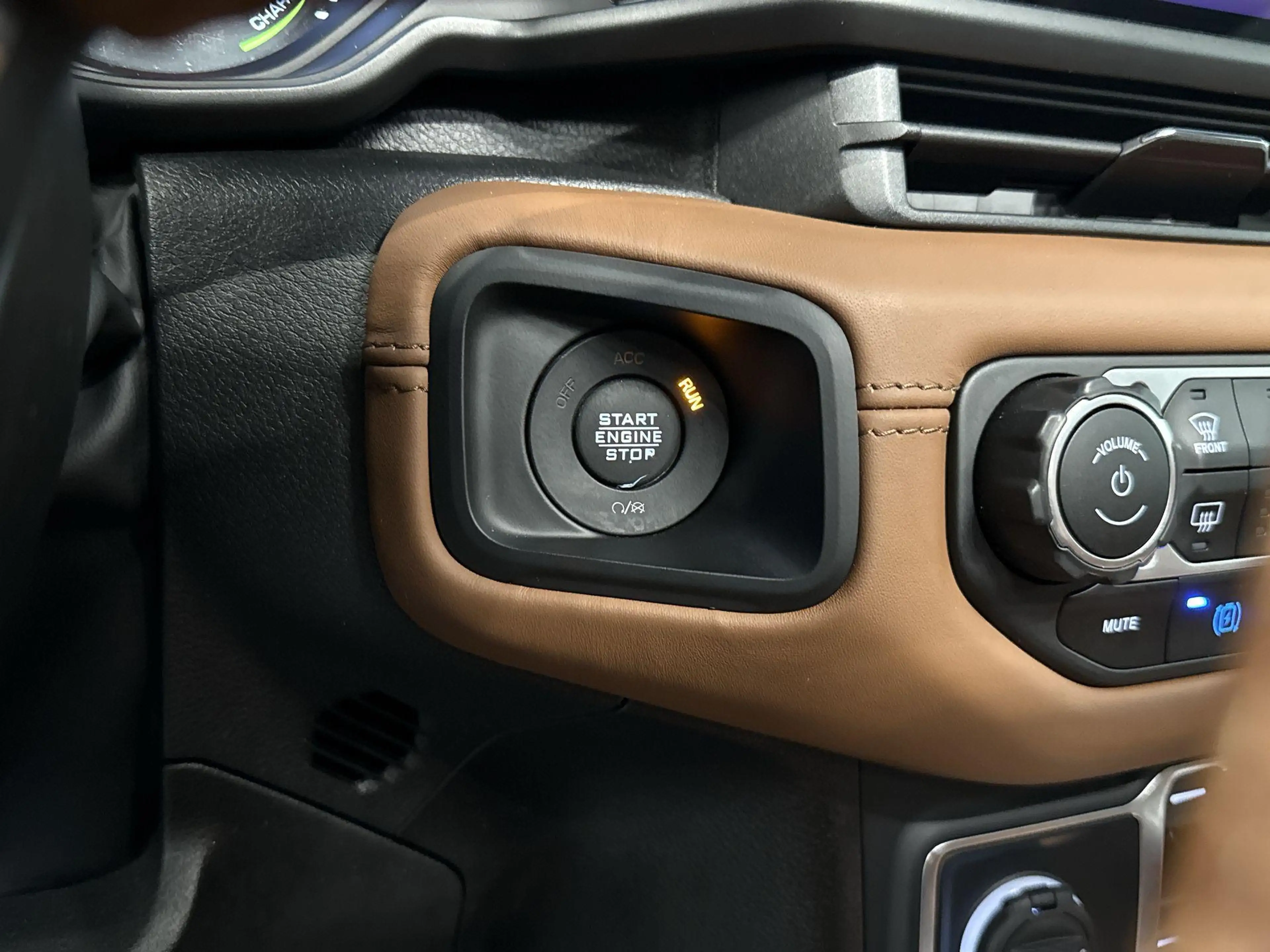 Jeep Wrangler Unlimited 4xe 380 Sahara PHEV | FACELIFT | EL. STO — photo 32