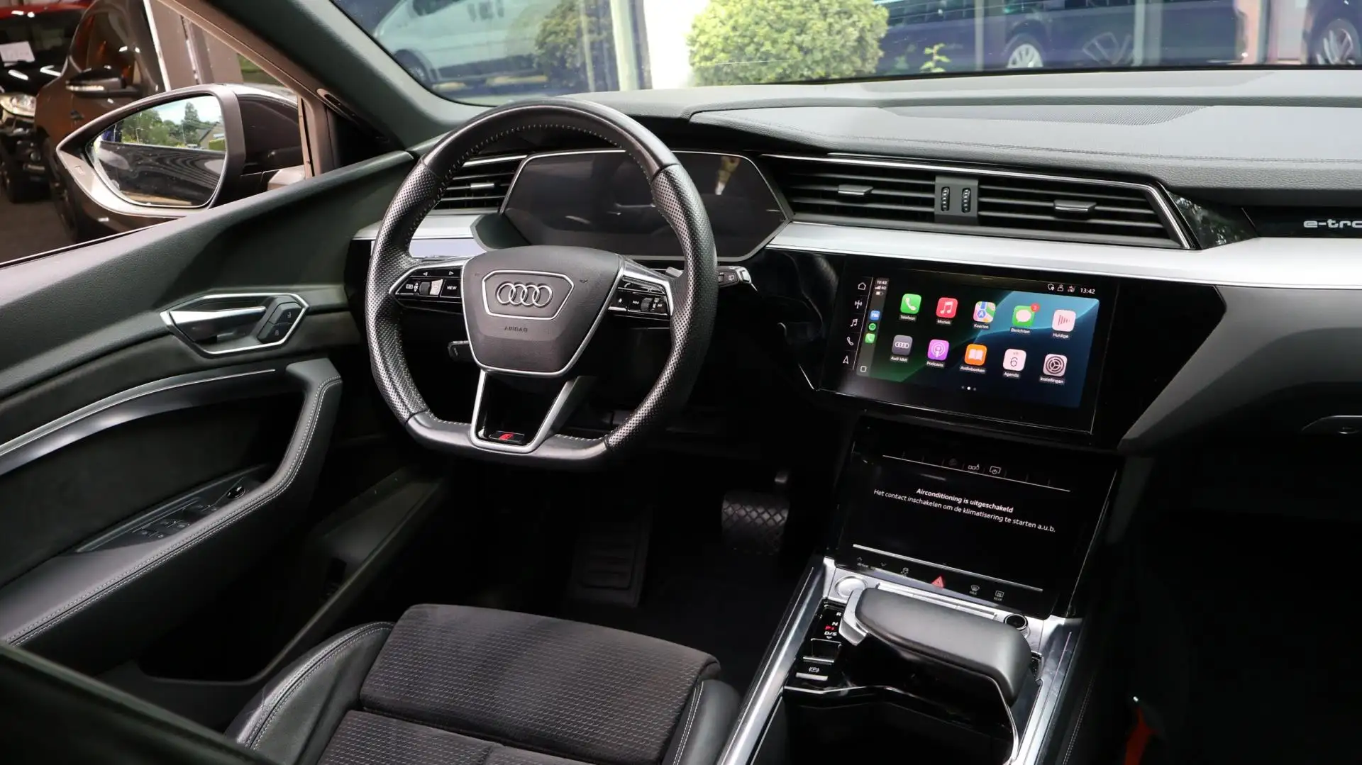 Audi e-tron 55 quattro advanced 95 kWh|NAP|Maxton|Memory|Stoel Zwart - 2