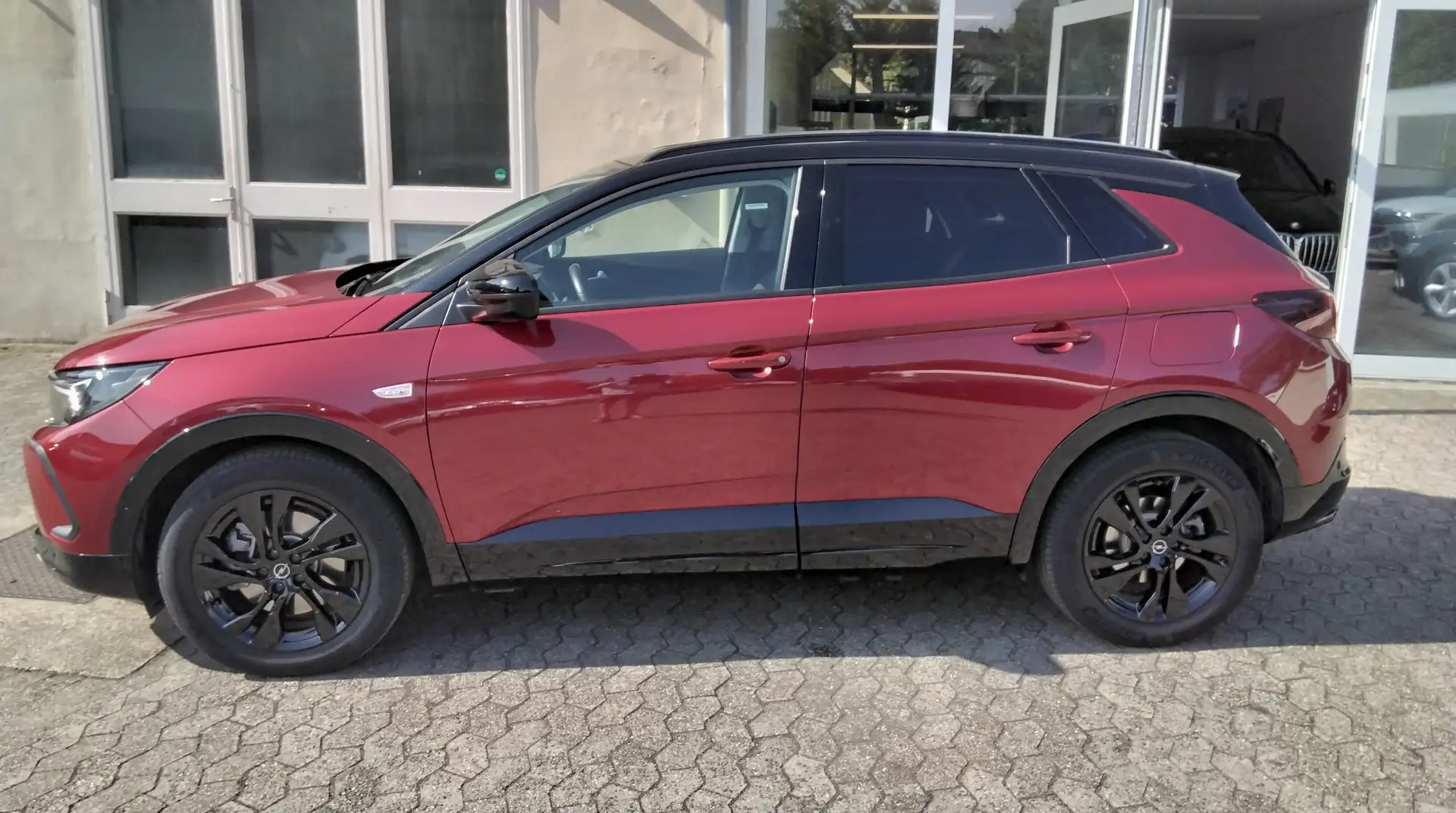 Opel Grandland GS Line 1.6 DI AUTOM. ACC NAVI LED KAM. StHeiz Rot - 2