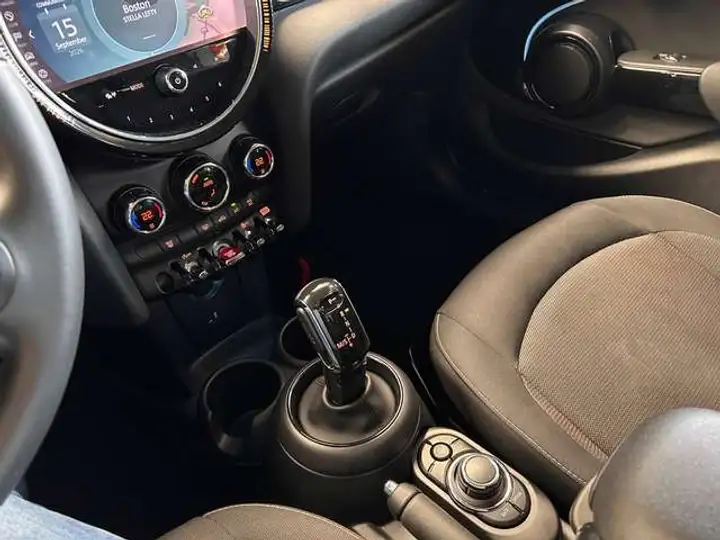 Mini Cooper 1.5iA 5d. Alu15"/Led/Cruise/Pdc/Carplay/Gps *1j garantie * — photo 17