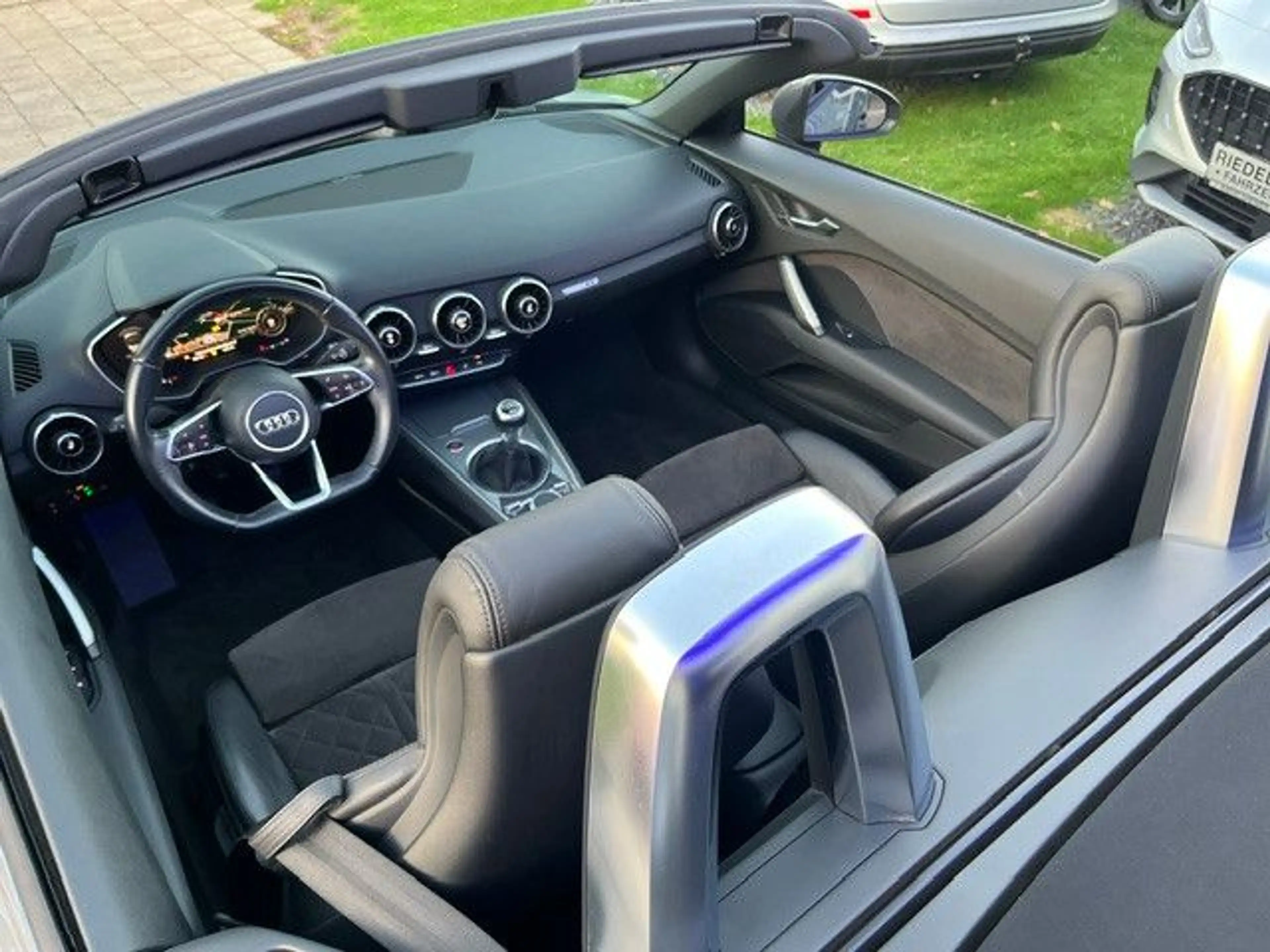 Audi TT Roadster 1.8 TFSI  ALCANTARA NAVI XEN — photo 6