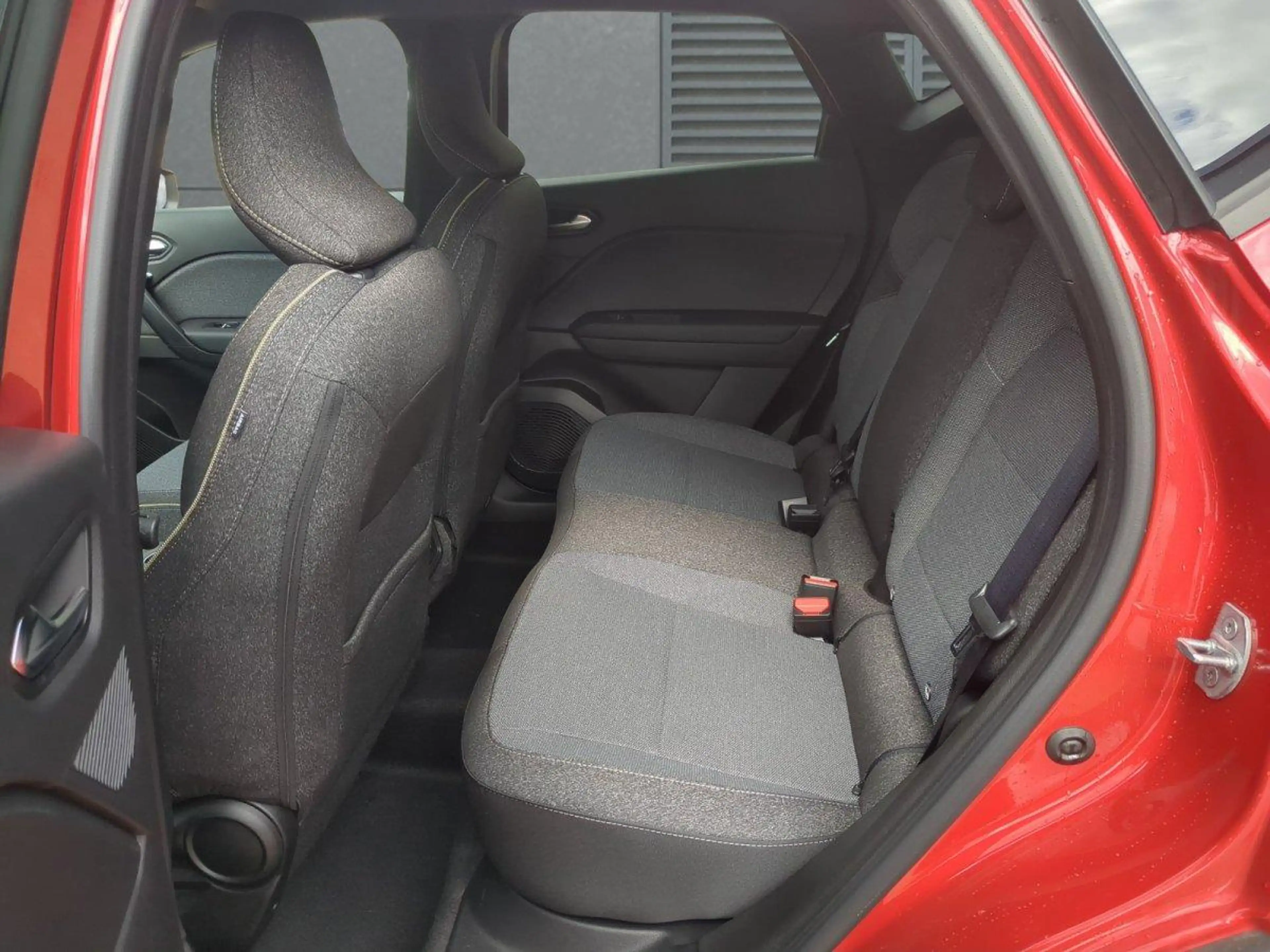 Renault Captur Techno Winterpaket+RFK+PDC E-TECH 160 Full-Hybr... — photo 6