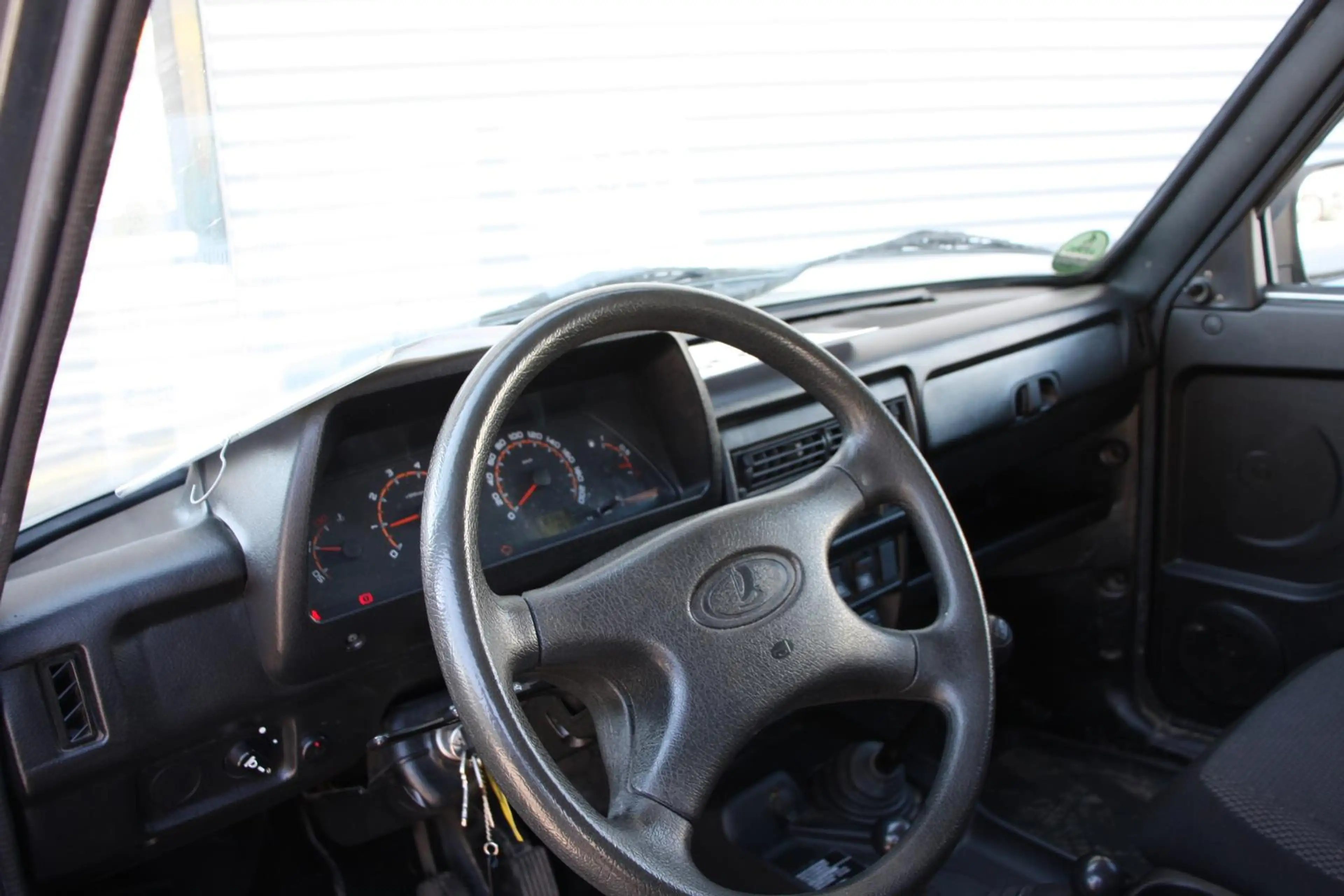 Lada Taiga Niva 5 Türer 1.7 4x4  AHK TÜV 2028 M2131 — photo 8