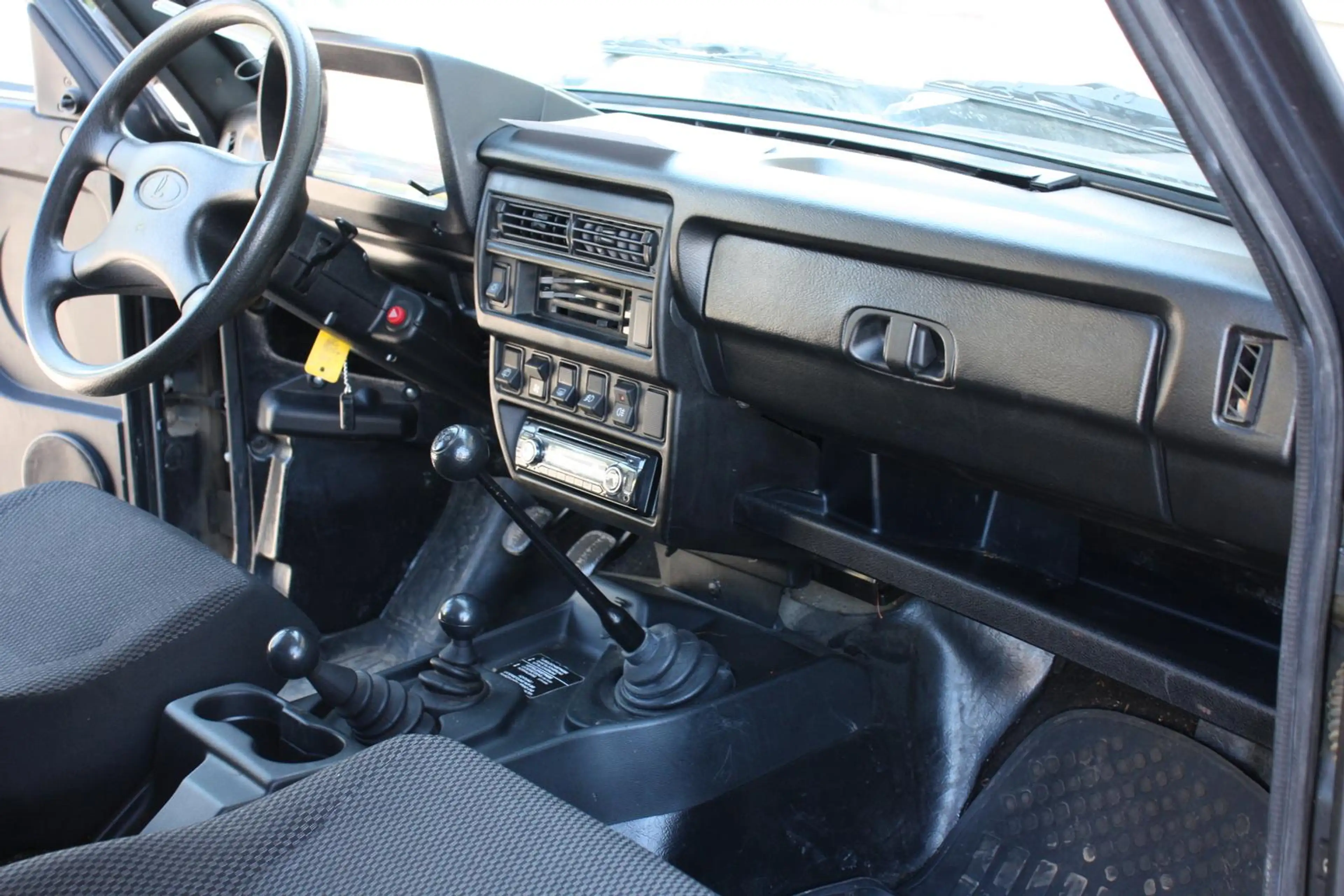 Lada Taiga Niva 5 Türer 1.7 4x4  AHK TÜV 2028 M2131 — photo 11