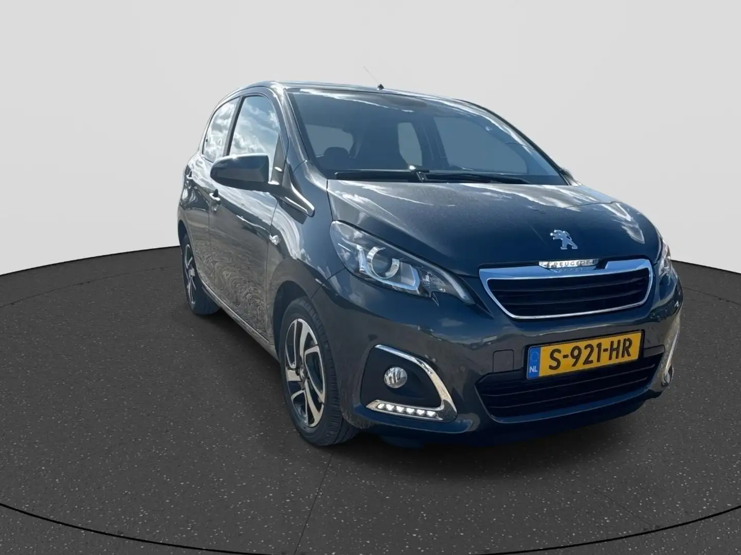 Peugeot 108 1.0 e-VTi Allure | Navigatie | Achteruitrijcamera Gris - 2