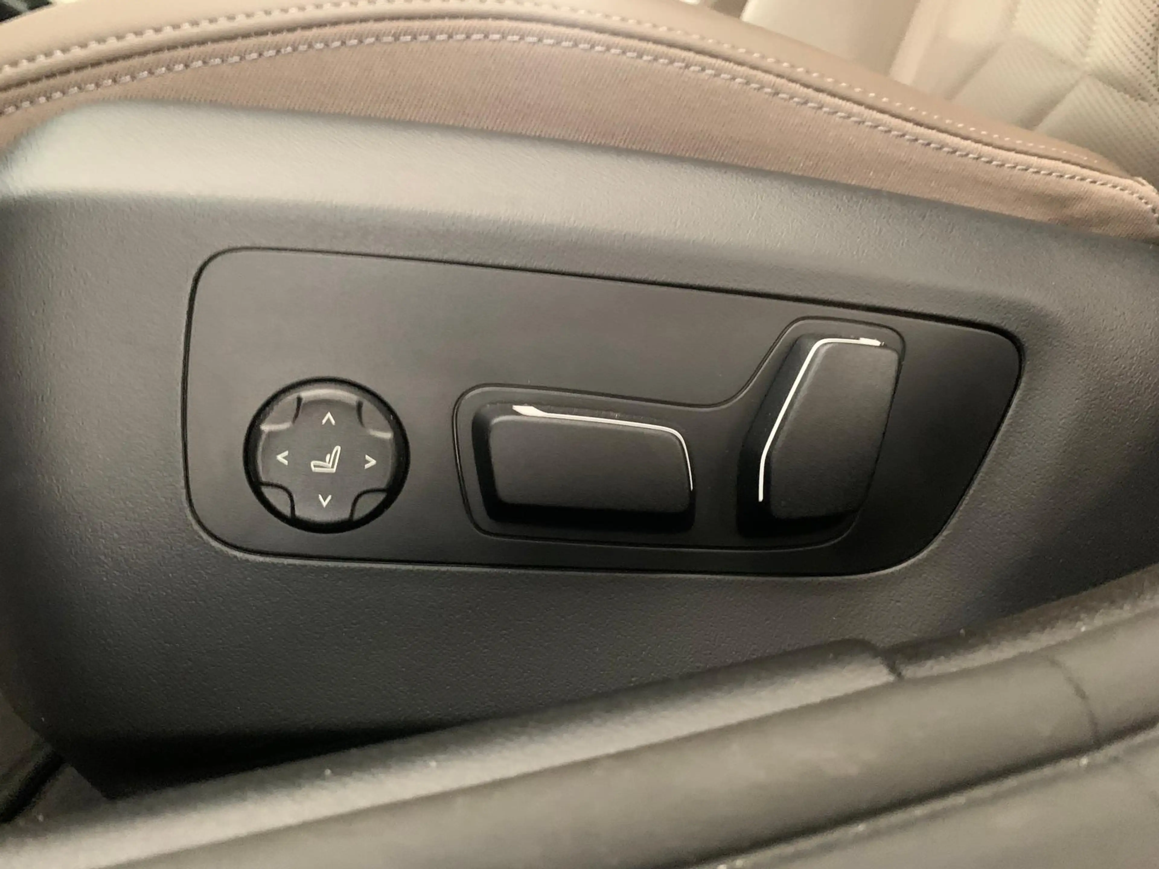 BMW 540 d xDr M Sport Pro InnoP 21" Sitzklima DrivPr — photo 7