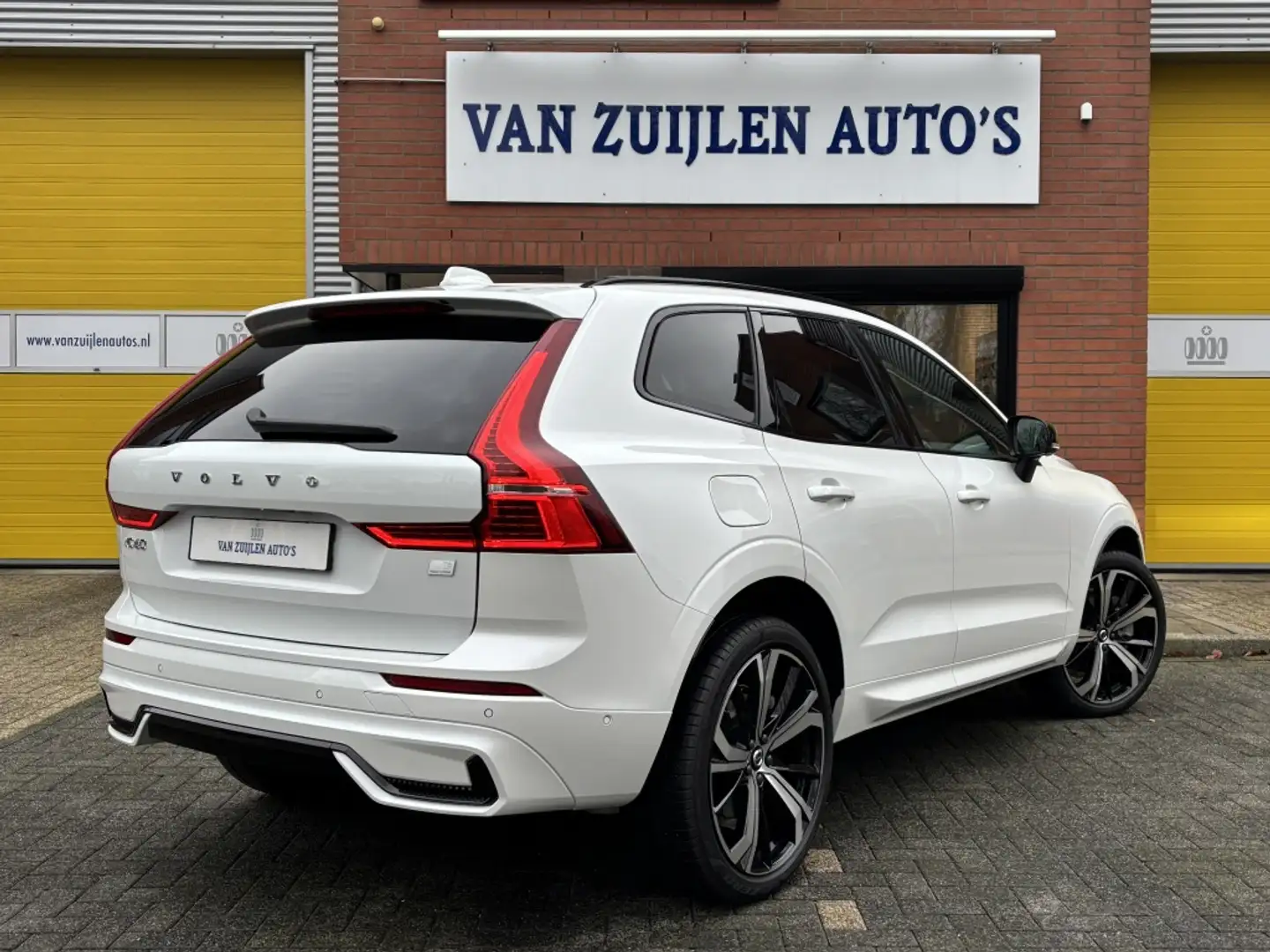 Volvo XC60 2.0 T6 AWD Dark LUCHTVERING Trekhaak Panorama 21" Blanc - 2
