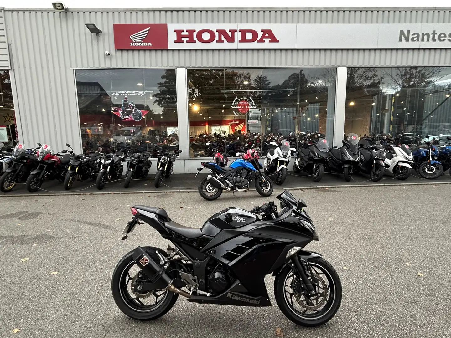Kawasaki Ninja 300 Noir - 1