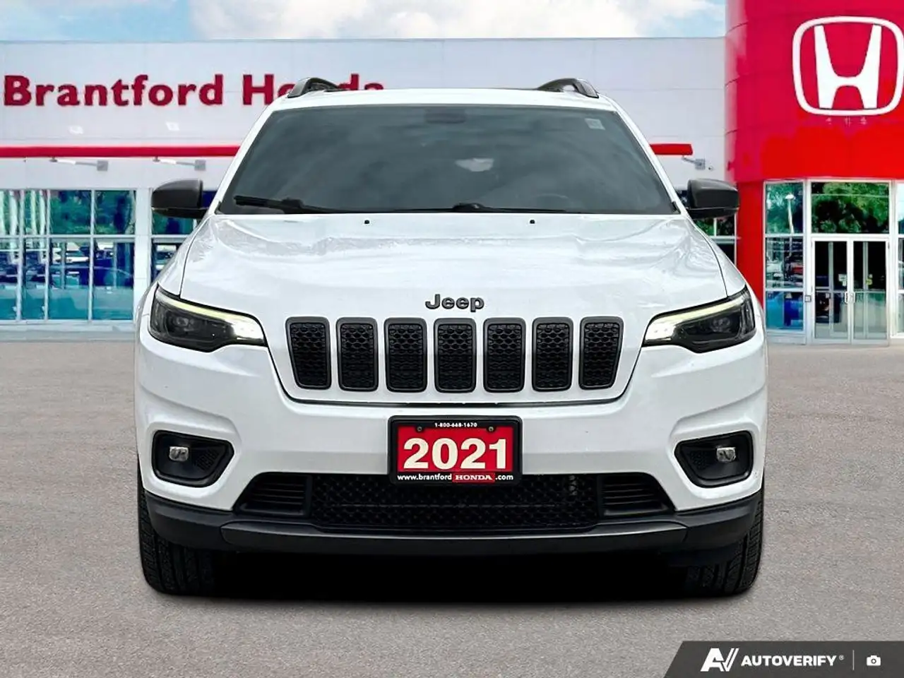 Jeep Cherokee снимка Jeep Cherokee