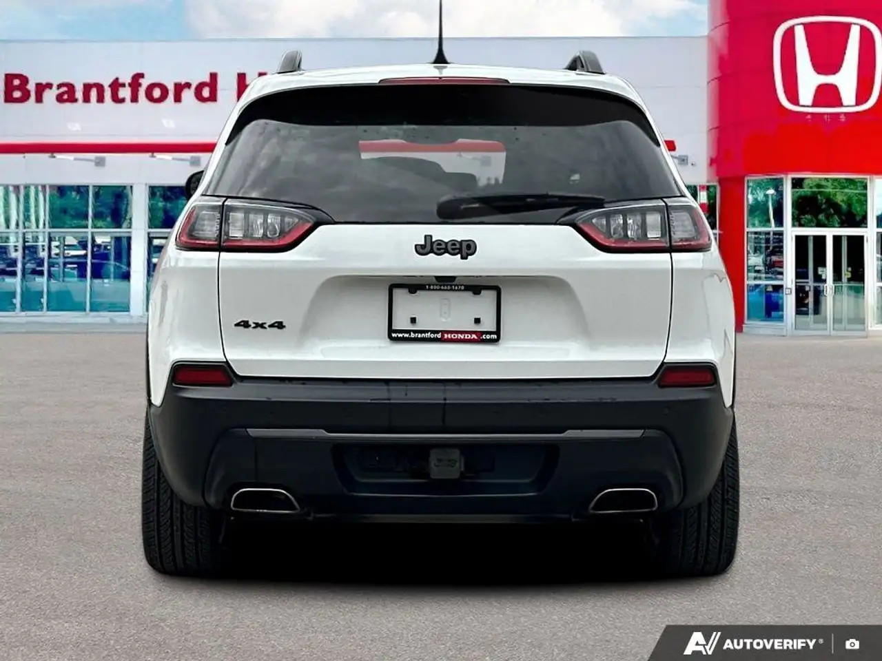 Jeep Cherokee снимка Jeep Cherokee