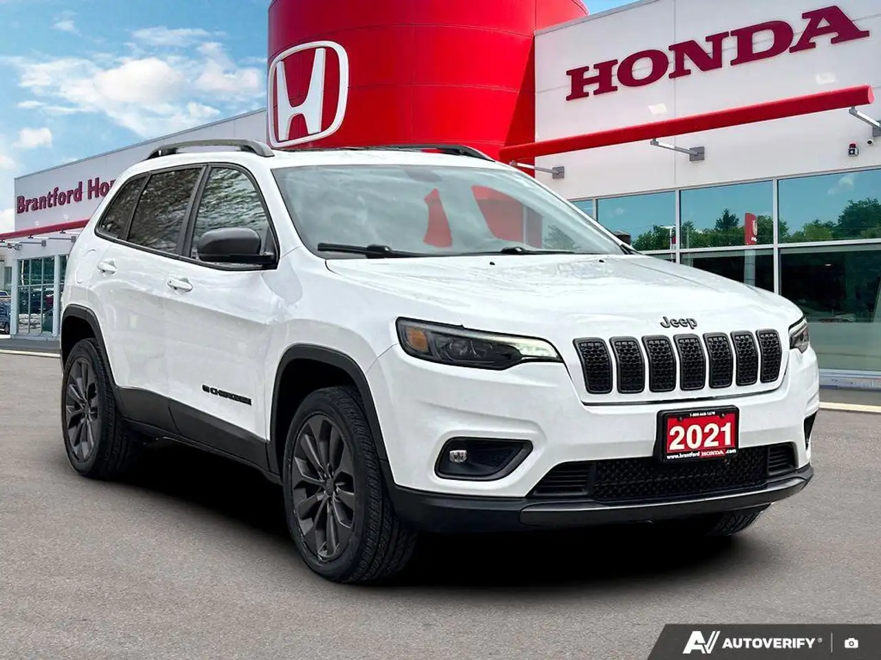 Jeep Cherokee снимка Jeep Cherokee