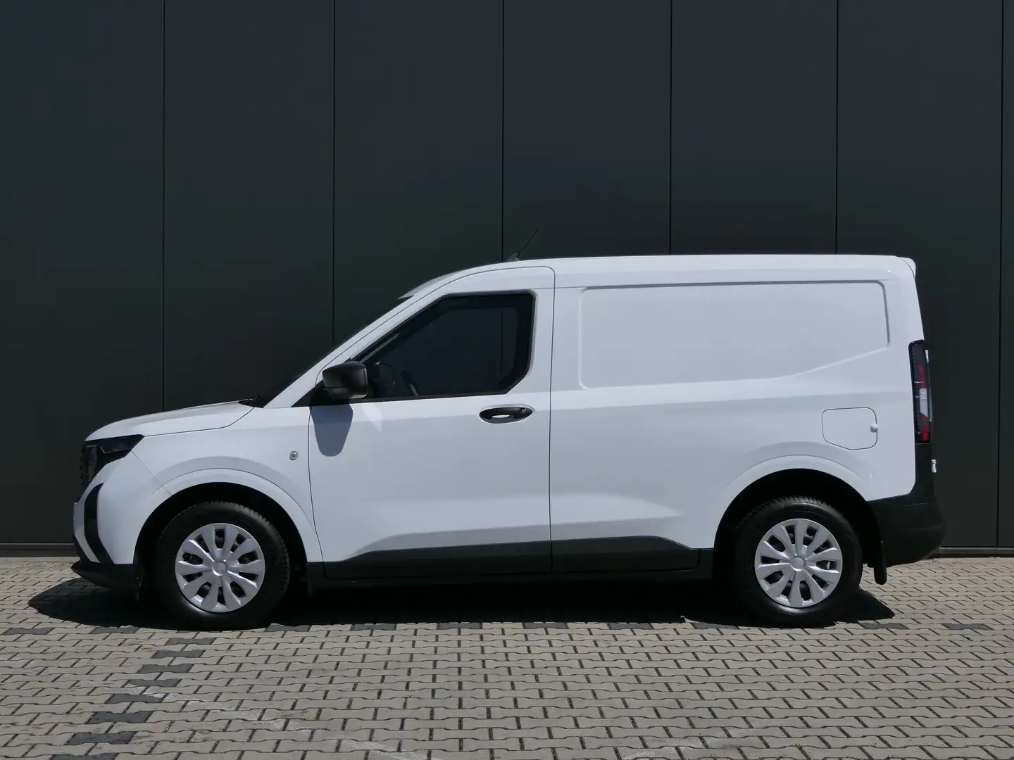 Ford Transit Courier 1.0 EcoBoost Trend | Benzine | Rubberenmat Laadrui Wit - 2
