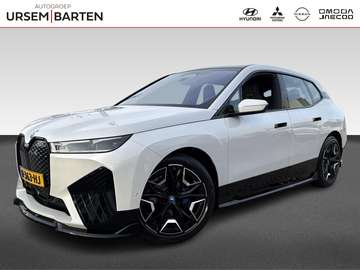 xDrive40 High Executive 77 kWh | Pano | Elek Trekh