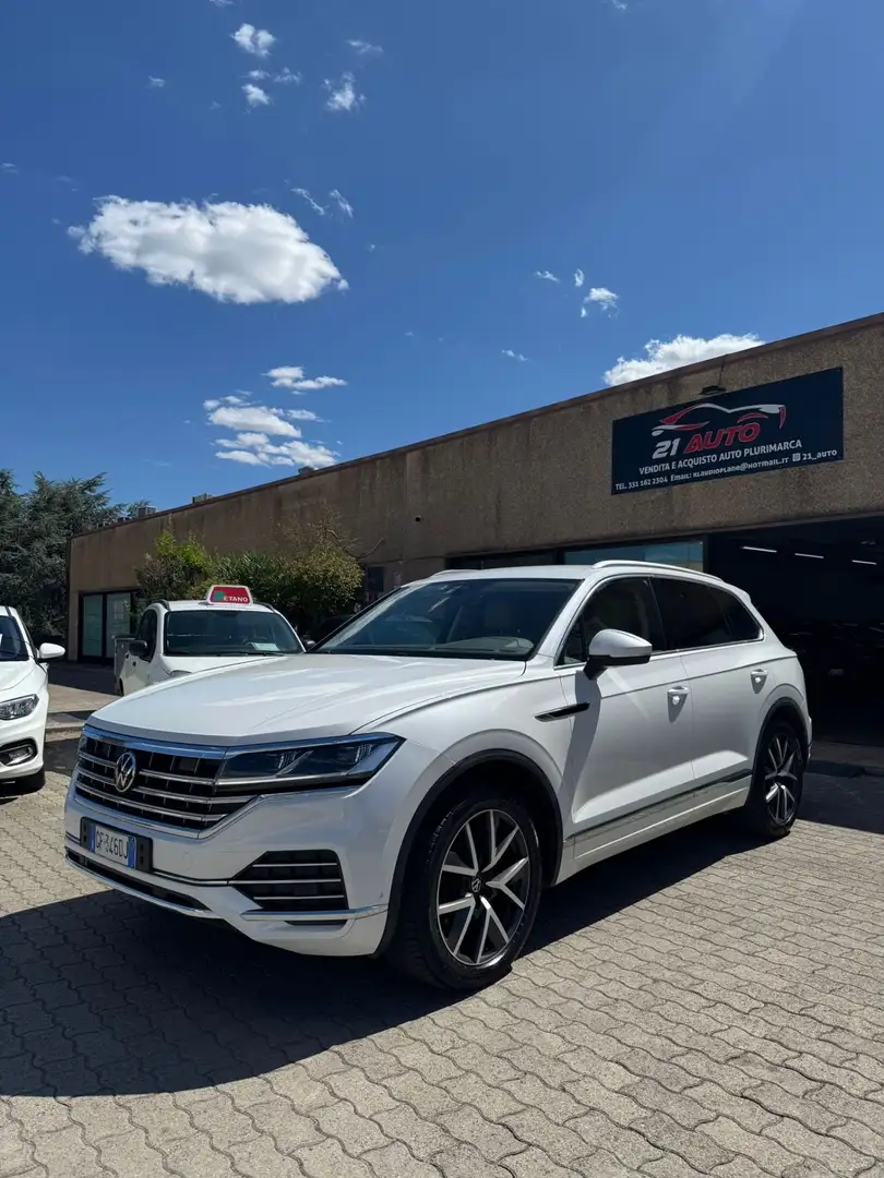 Volkswagen Touareg 3.0 V6 TDI SCR Elegance Bianco - 1