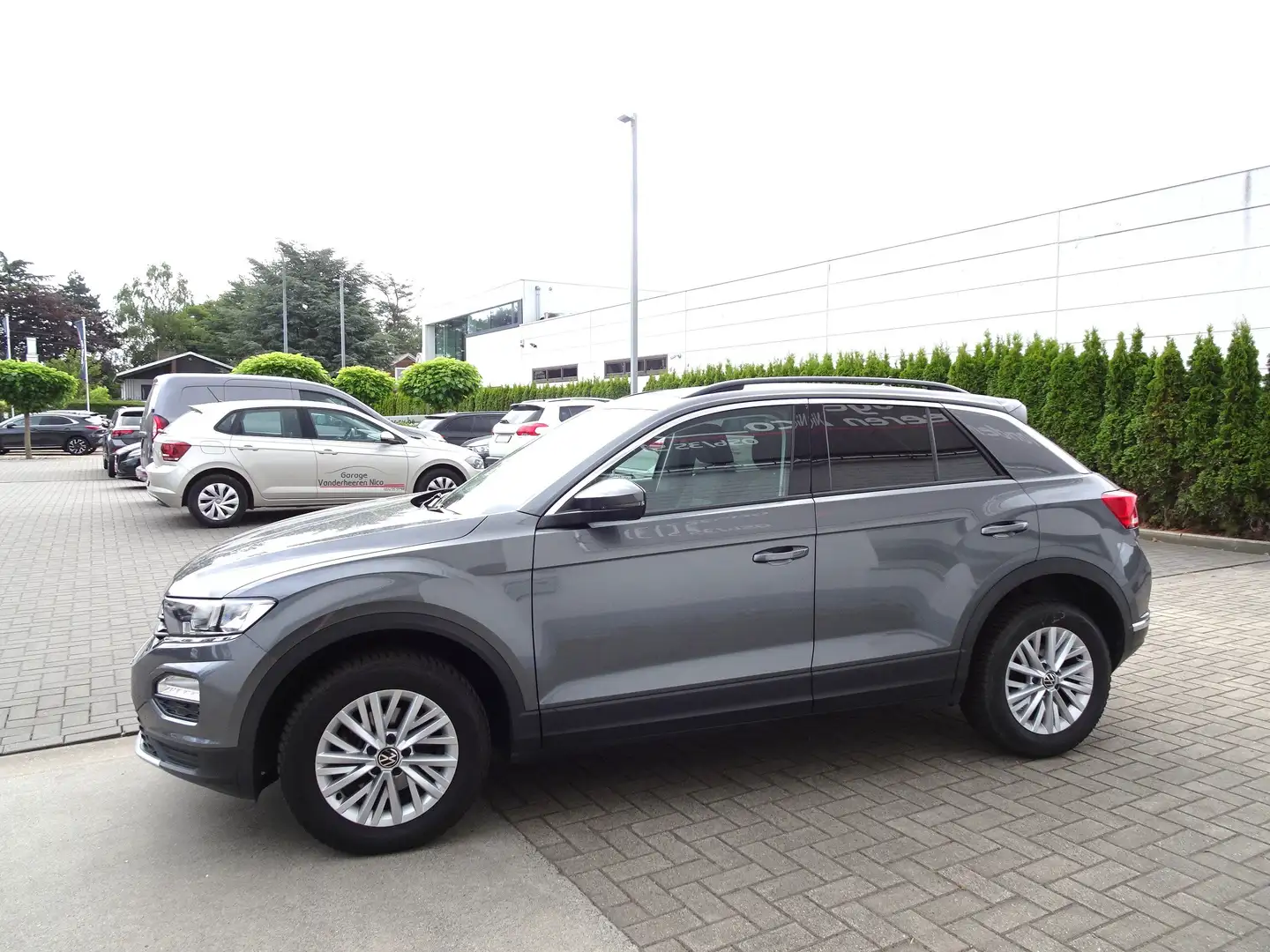 Volkswagen T-Roc 1.5TSi Style DSG,NAVI,ADAPT.CRUISE,PDC V+A,DAB,ALU Gris - 2