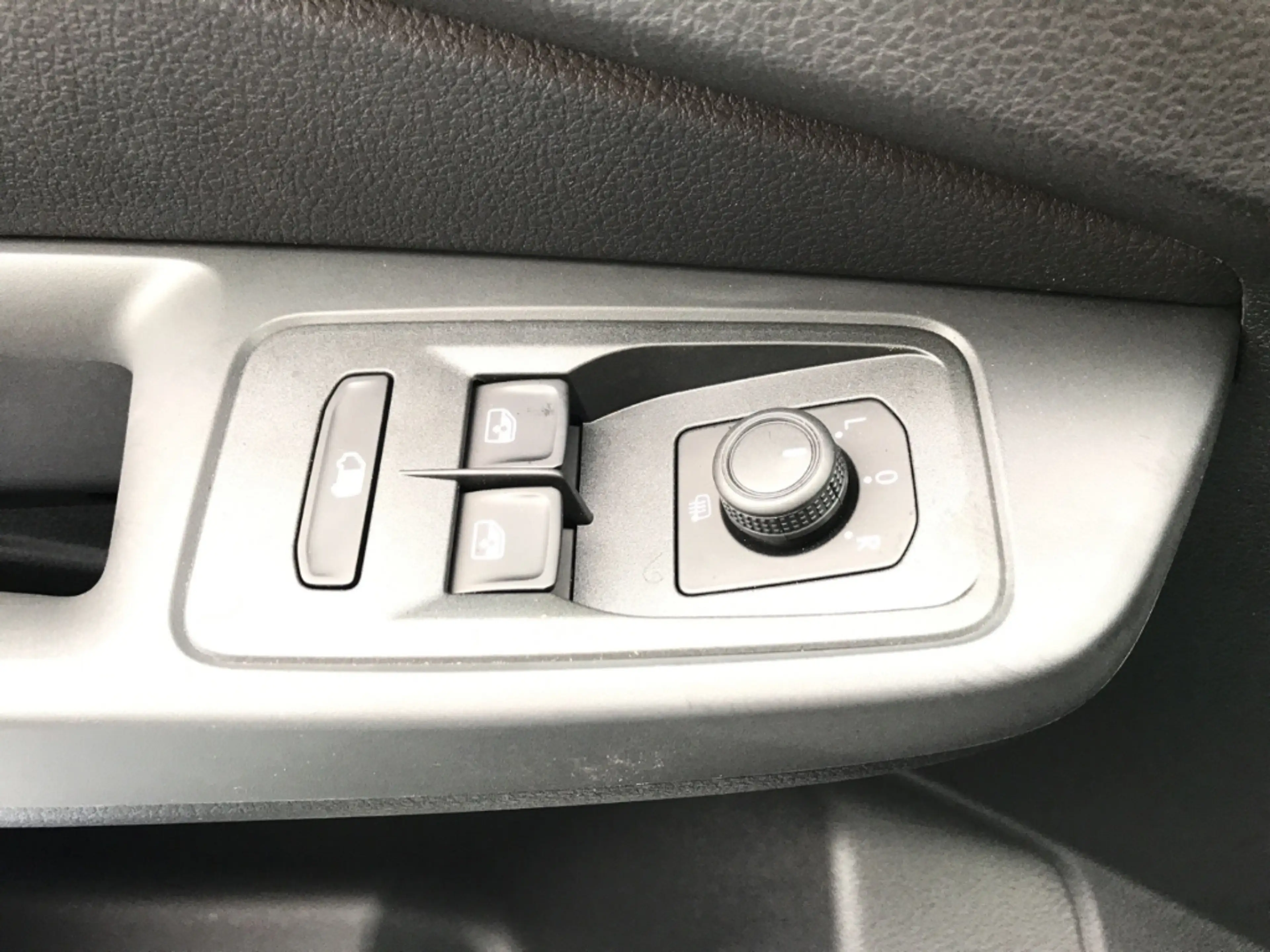 Ford Transit Connect Kastenwagen Trend Navi Ahk Klima — photo 15