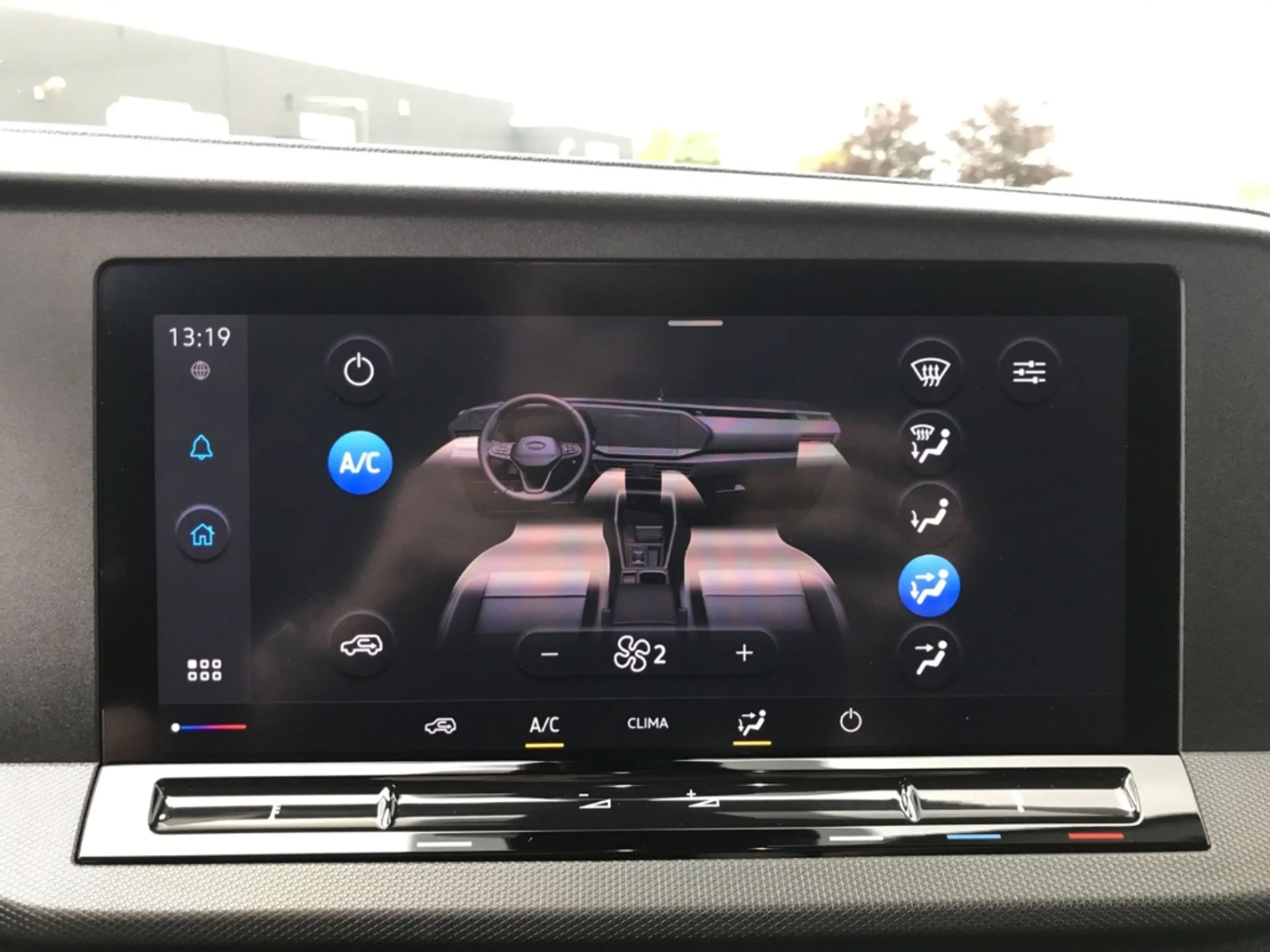 Ford Transit Connect Kastenwagen Trend Navi Ahk Klima — photo 13