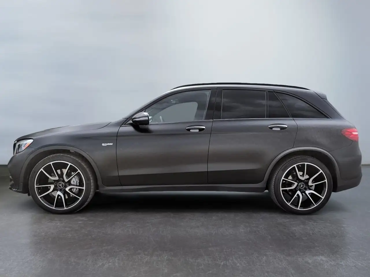 Mercedes-Benz GLC снимка Mercedes-Benz GLC