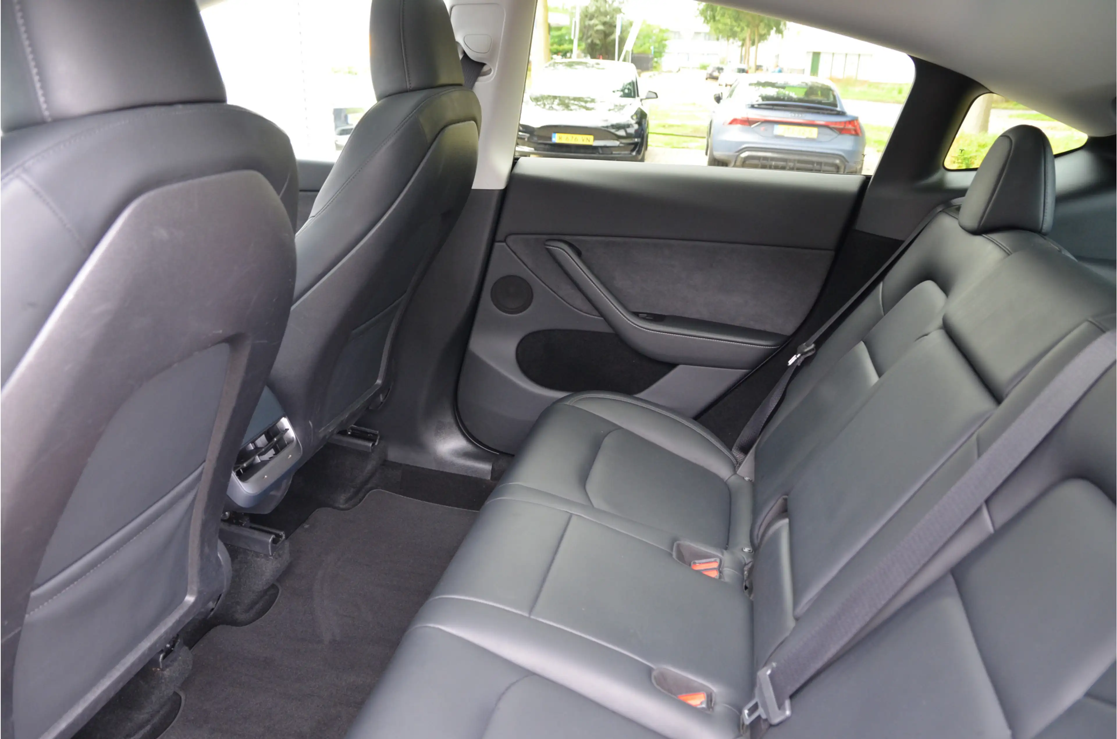 Tesla Model Y Long Range AWD 75 kWh AutoPilot3.0 Ryzen — photo 13