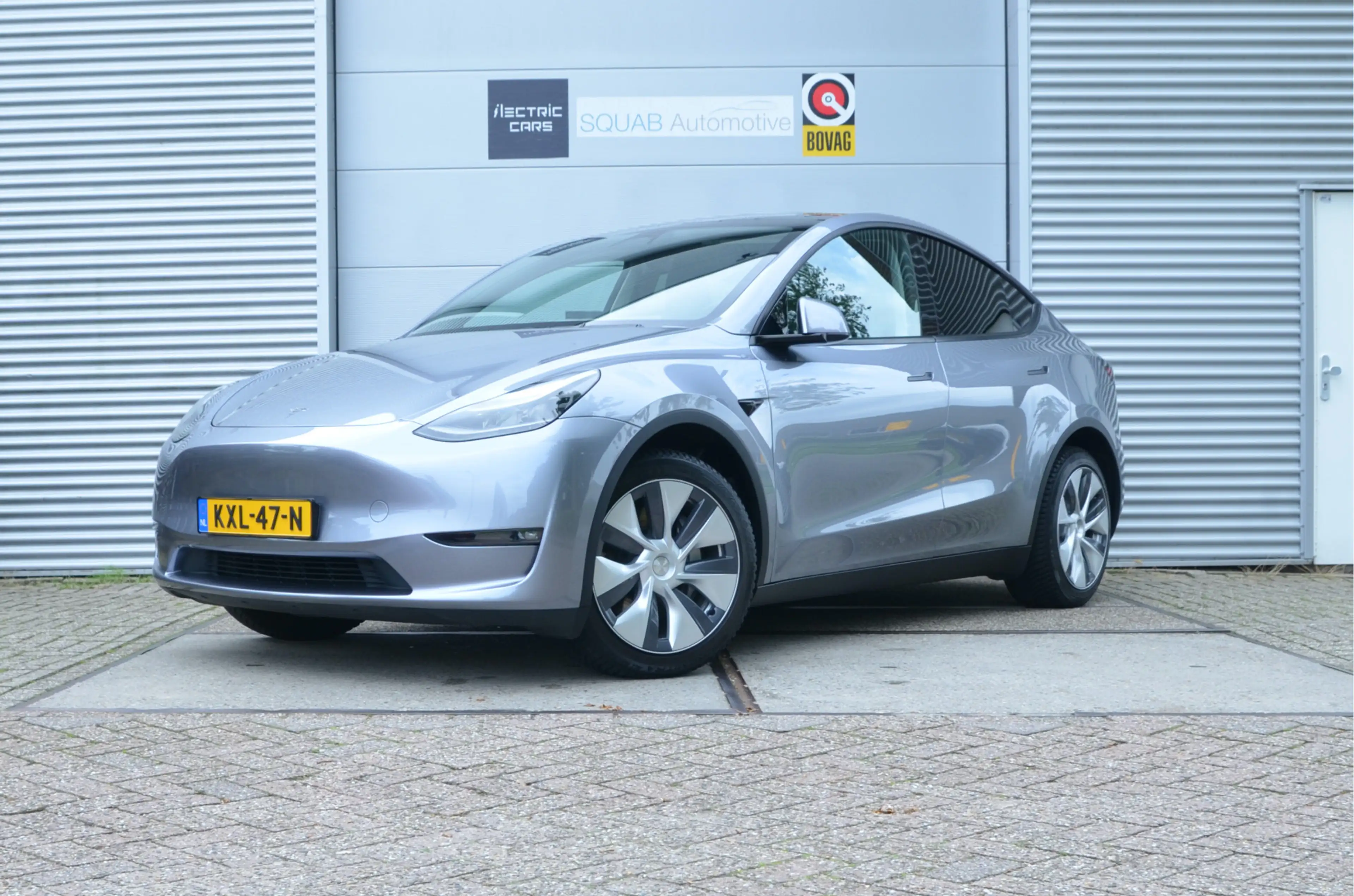 Tesla Model Y Long Range AWD 75 kWh AutoPilot3.0 Ryzen
