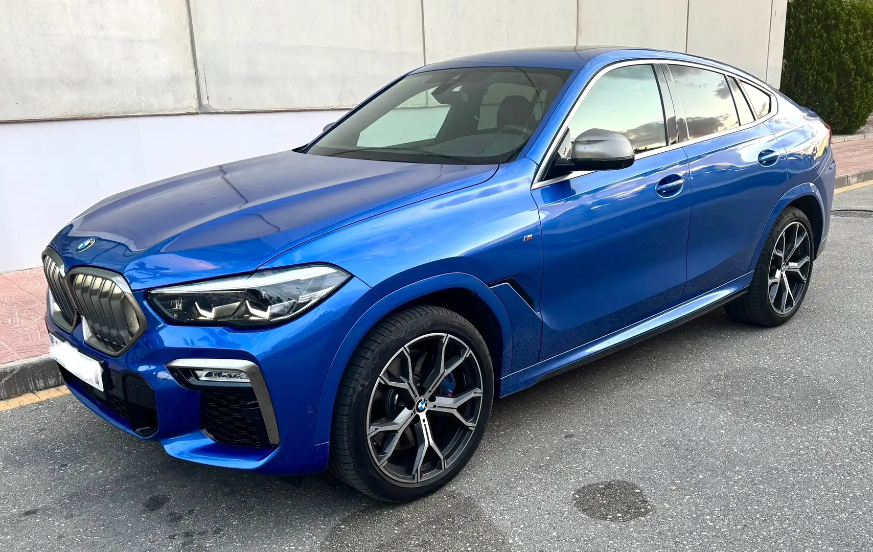 BMW X6 M M50d Azul - 1
