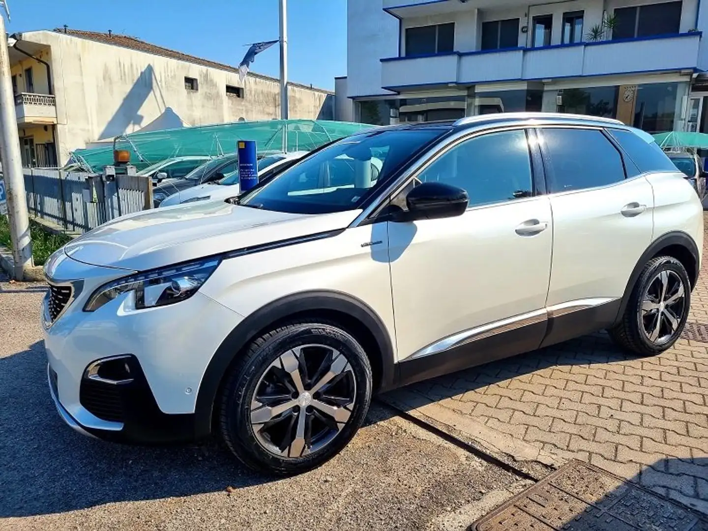 Peugeot 3008 1.5 bluehdi 130CV GT Line EAT8 Bianco - 1