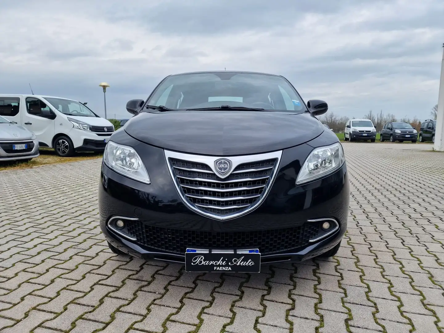 Lancia Ypsilon Ypsilon 0.9 Twinair 85 CV 5 porte Metano Ecochic - 1