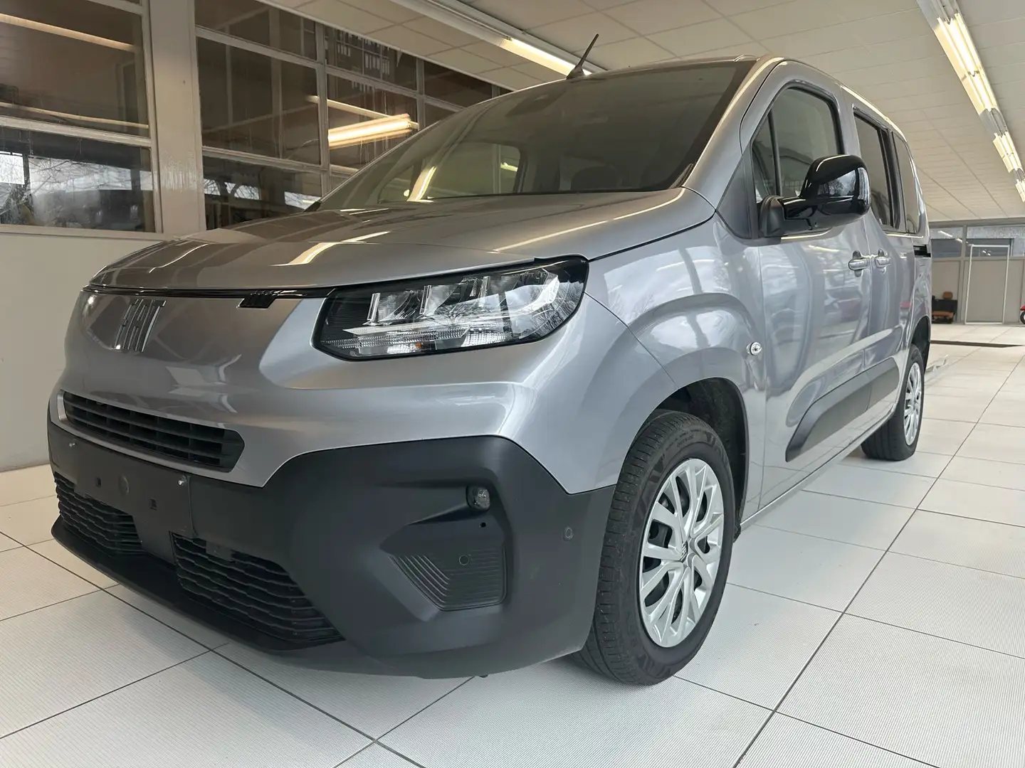 Fiat Doblo Doblo 5 places - 2