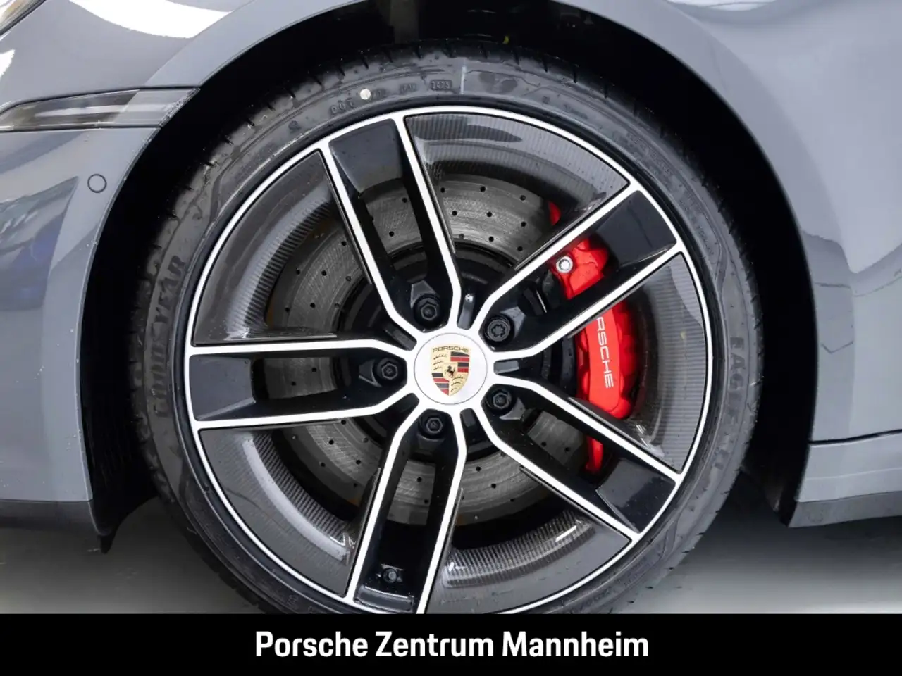 Porsche 992 .2 Targa 4S Lift 360°Bose HD-Matrix Sitzbelü. 8