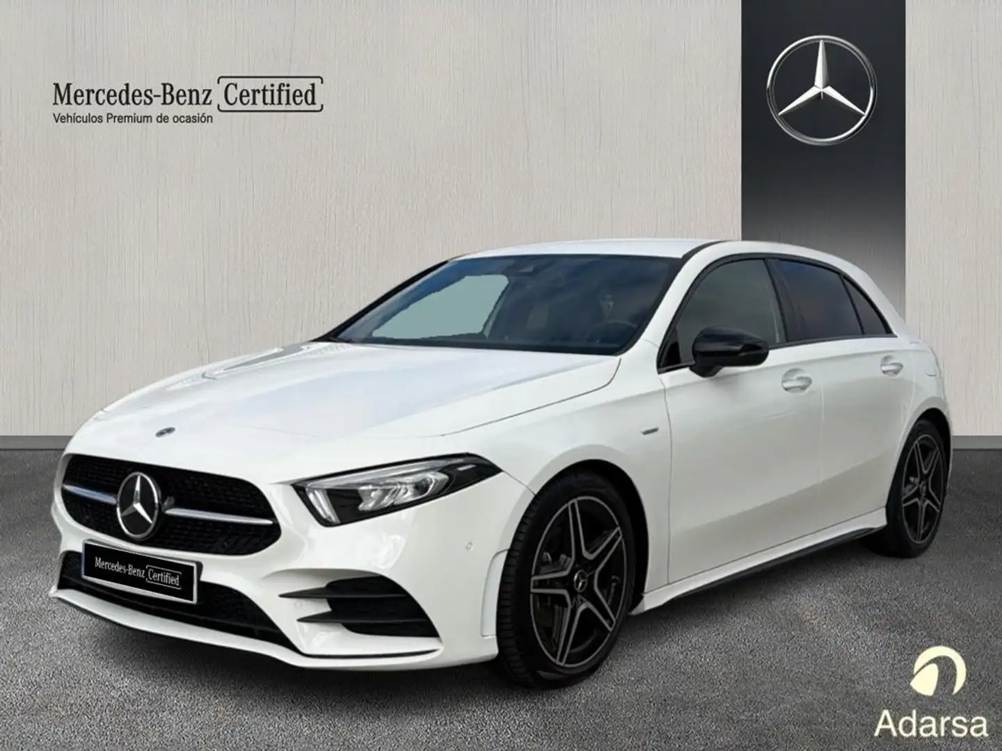 Mercedes-Benz A 180 d AMG Line - 1