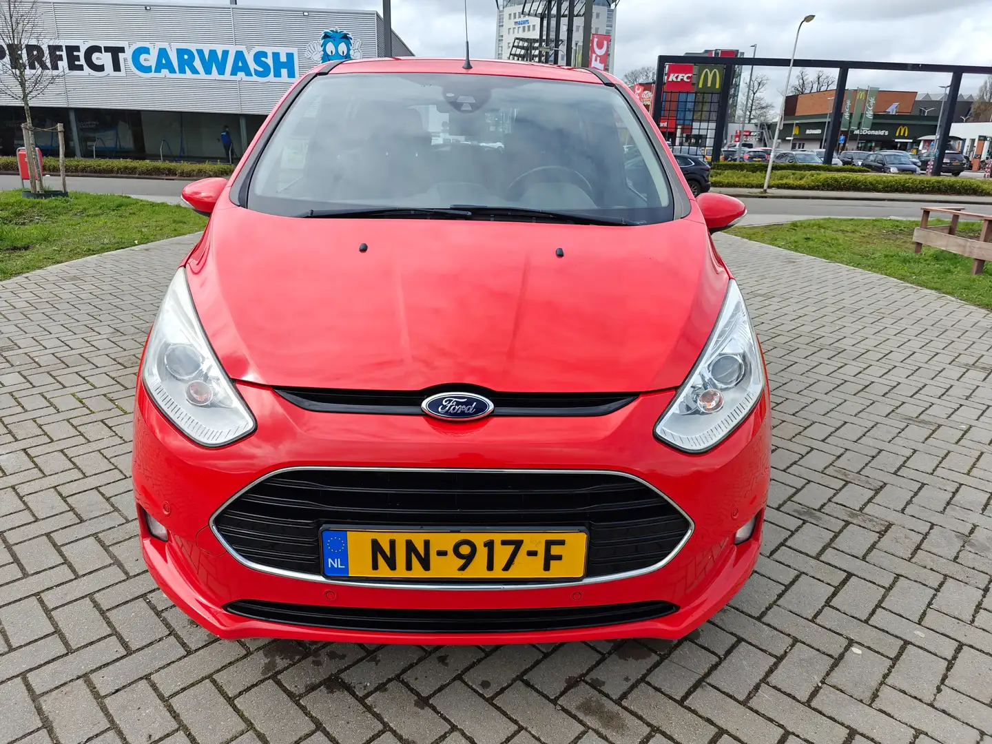 Ford B-Max 1.0 EcoB. Titanium Rood - 2