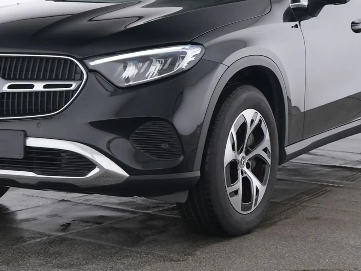 Mercedes-Benz GLC 300 e 4M Avantgarde Pano/AHK/MBUX/Kamera/Tot Schwarz - 2