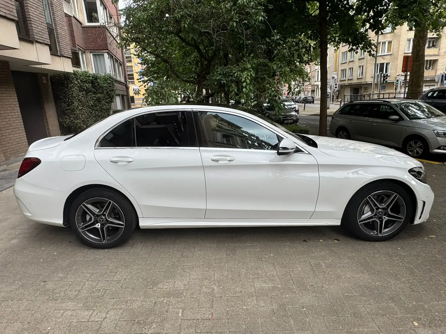 Mercedes-Benz C 200 d 9G-TRONIC AMG Line Wit - 2