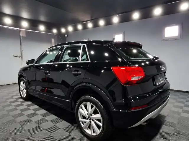 Audi Q2 view 3
