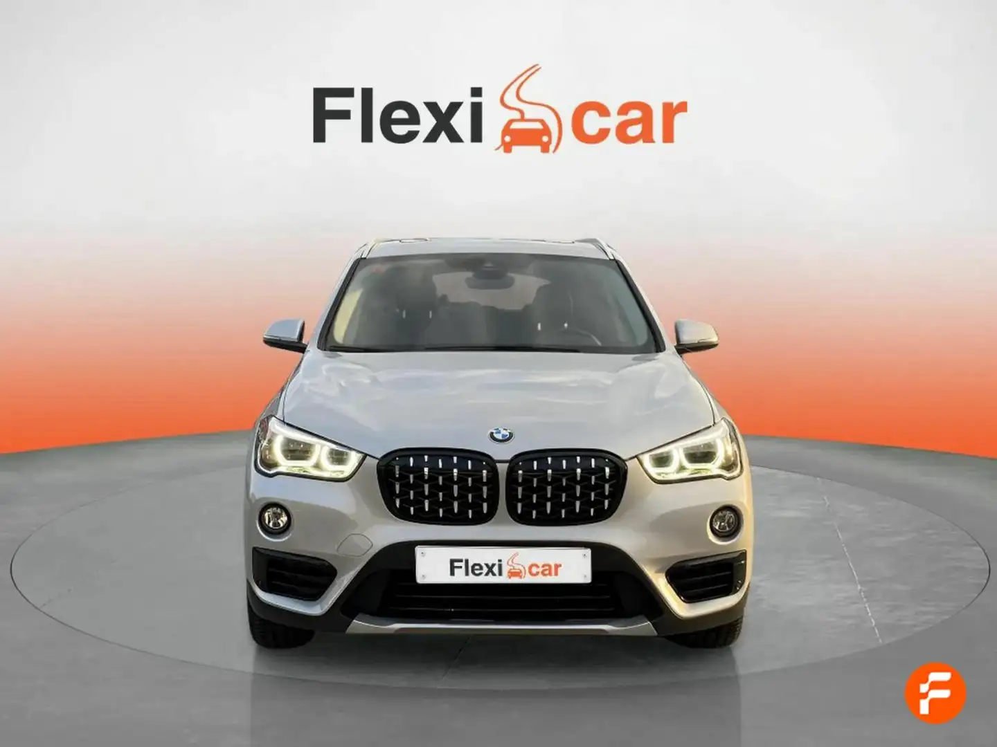 BMW X1 sDrive 20dA Gris - 2