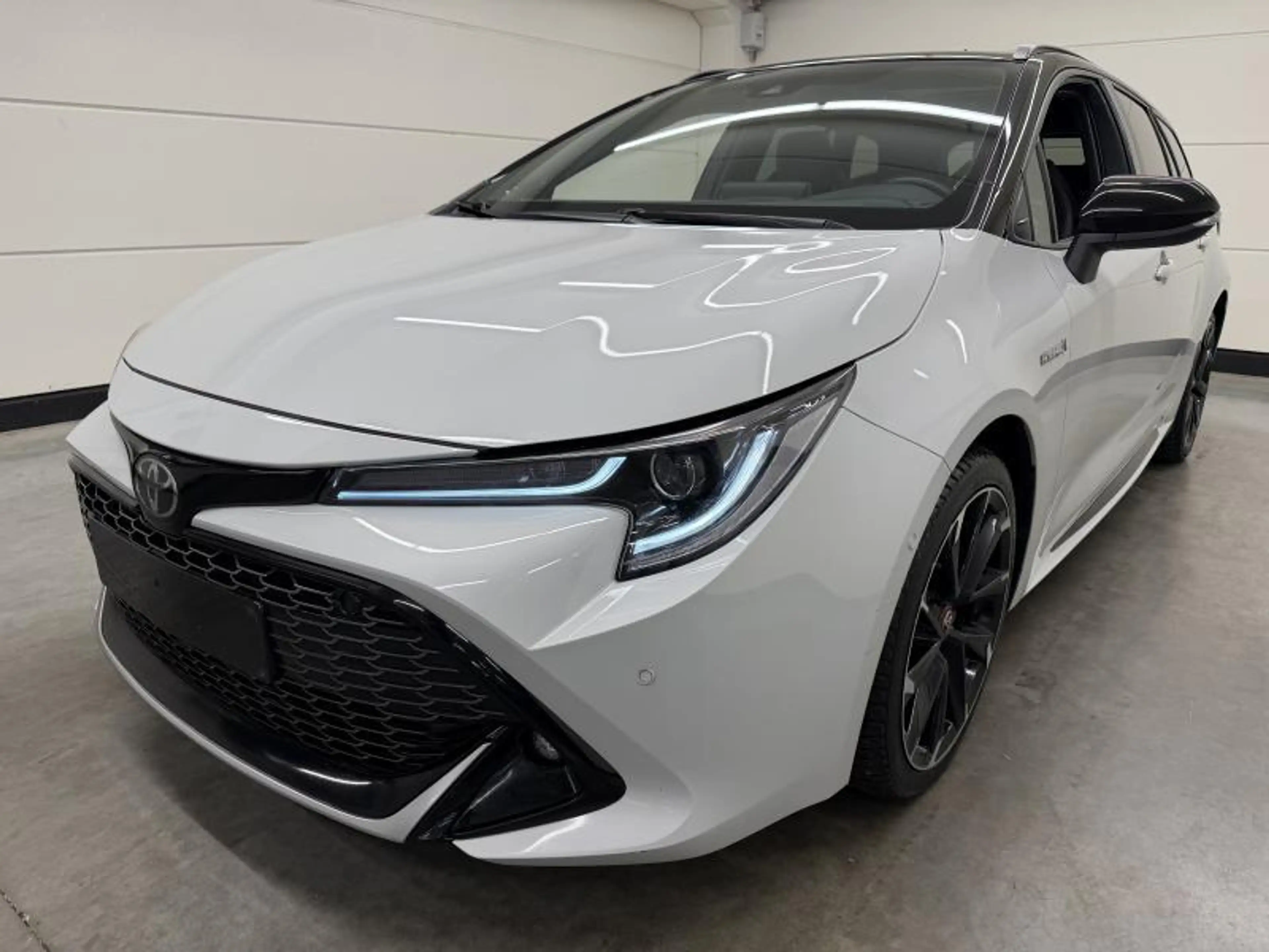 Toyota Corolla GR Sport Plus — photo 3
