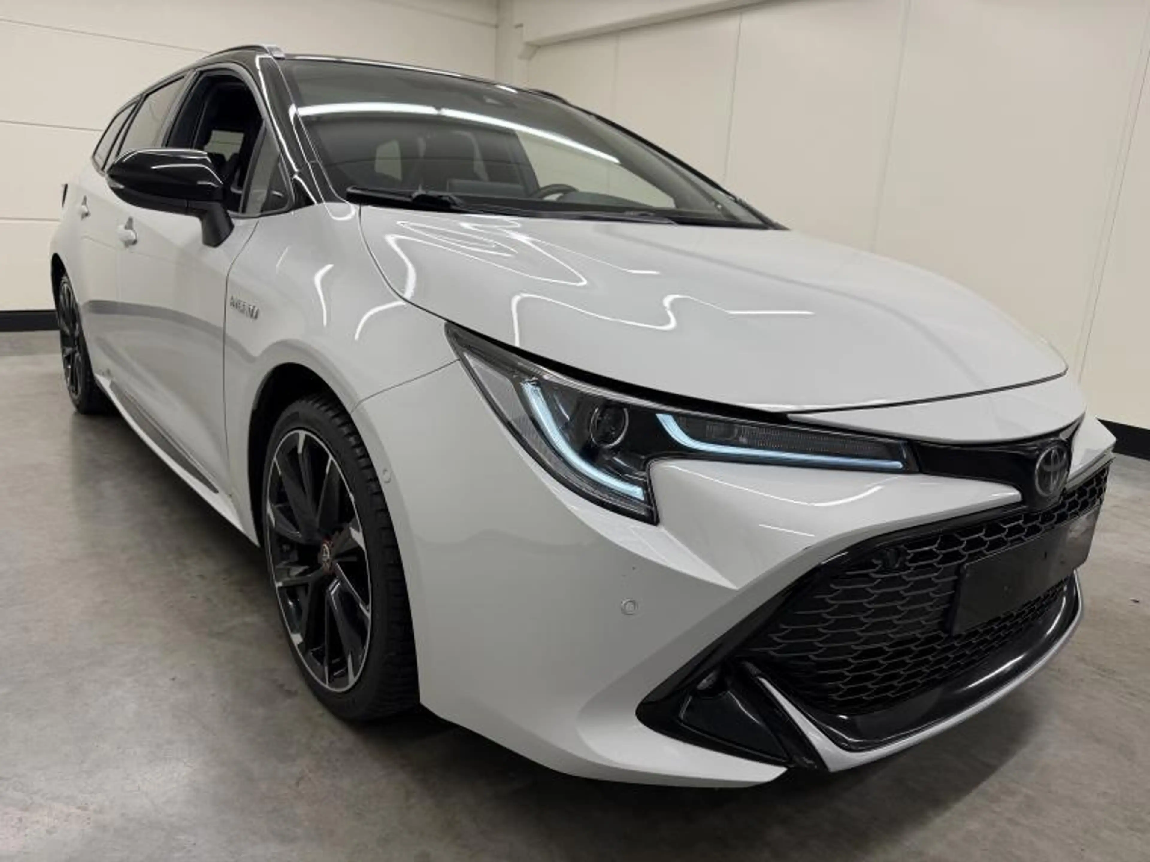 Toyota Corolla GR Sport Plus — photo 6