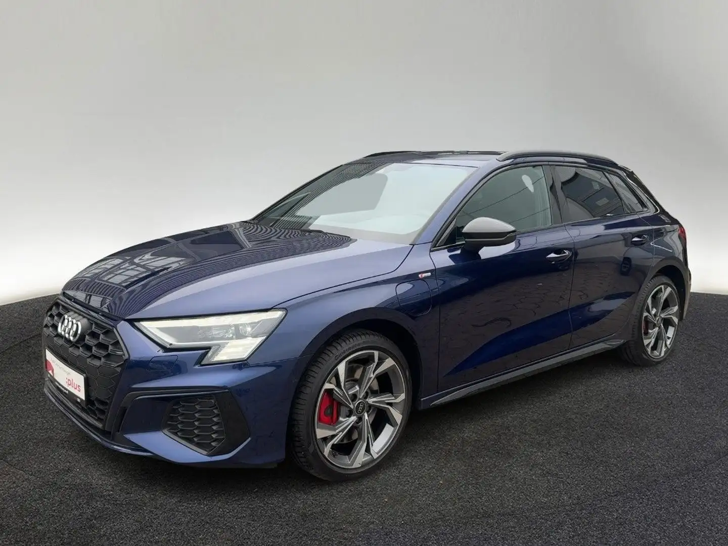 Audi A3 45 TFSI e S line S tronic Navi Matr Blau - 2
