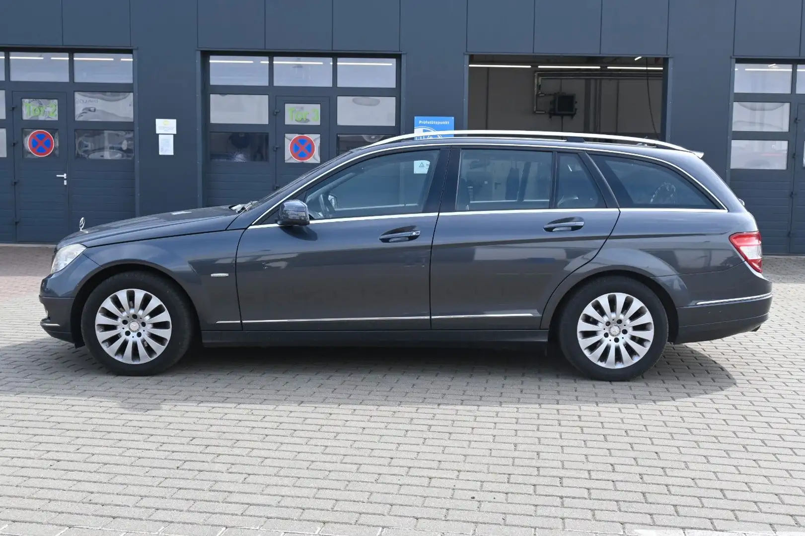 Mercedes-Benz C 180 T-Modell Kompressor Autom. Elegance Grau - 2