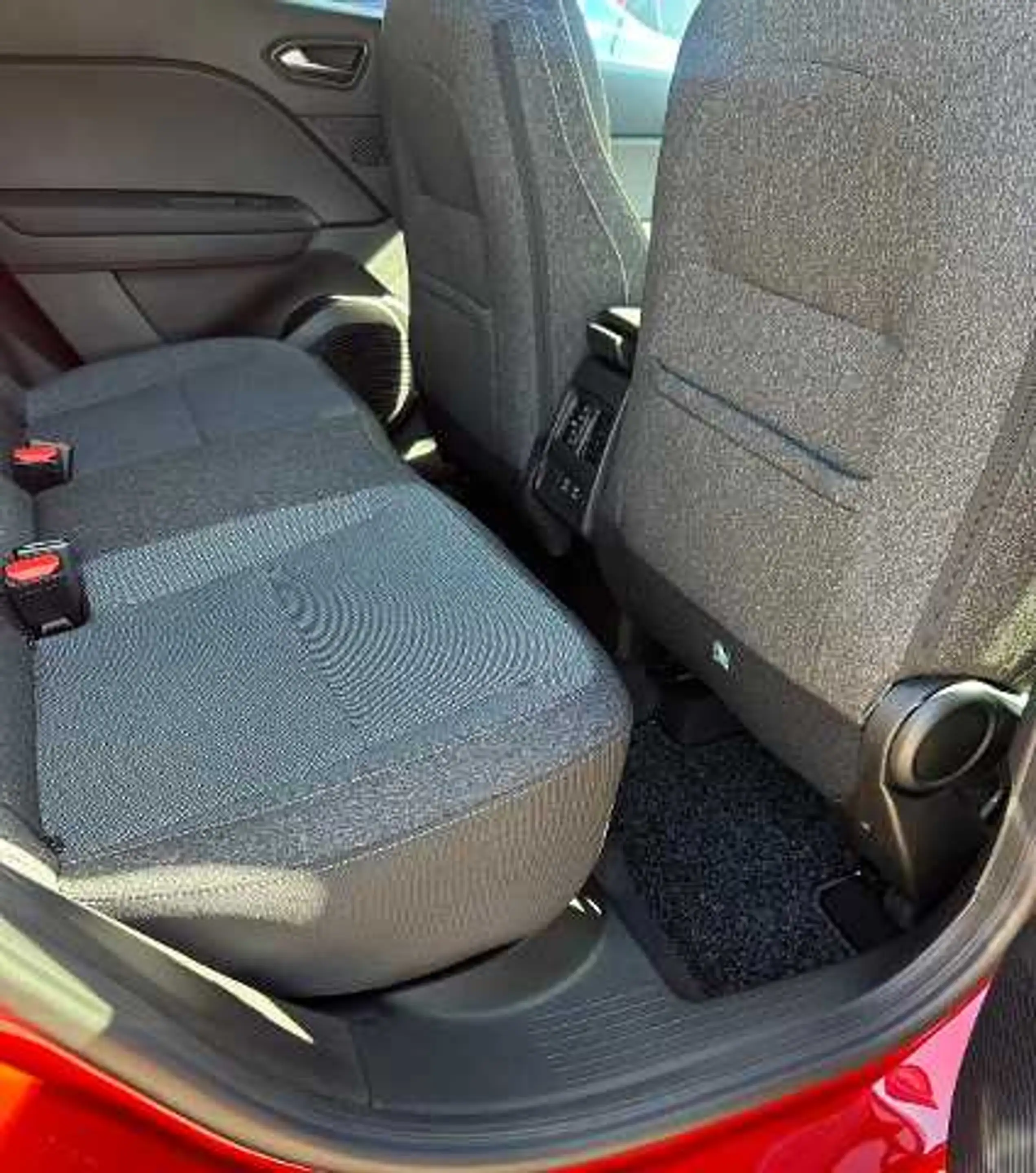 Mitsubishi Grandis Intro Edition 1.3 T-Benziner 7-DCT — photo 9
