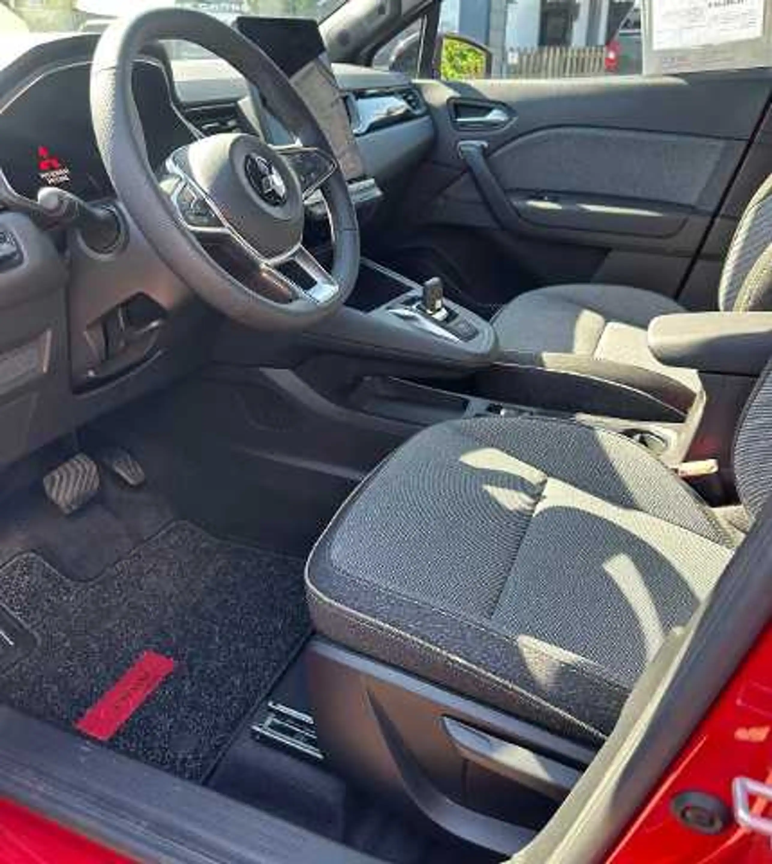 Mitsubishi Grandis Intro Edition 1.3 T-Benziner 7-DCT — photo 10