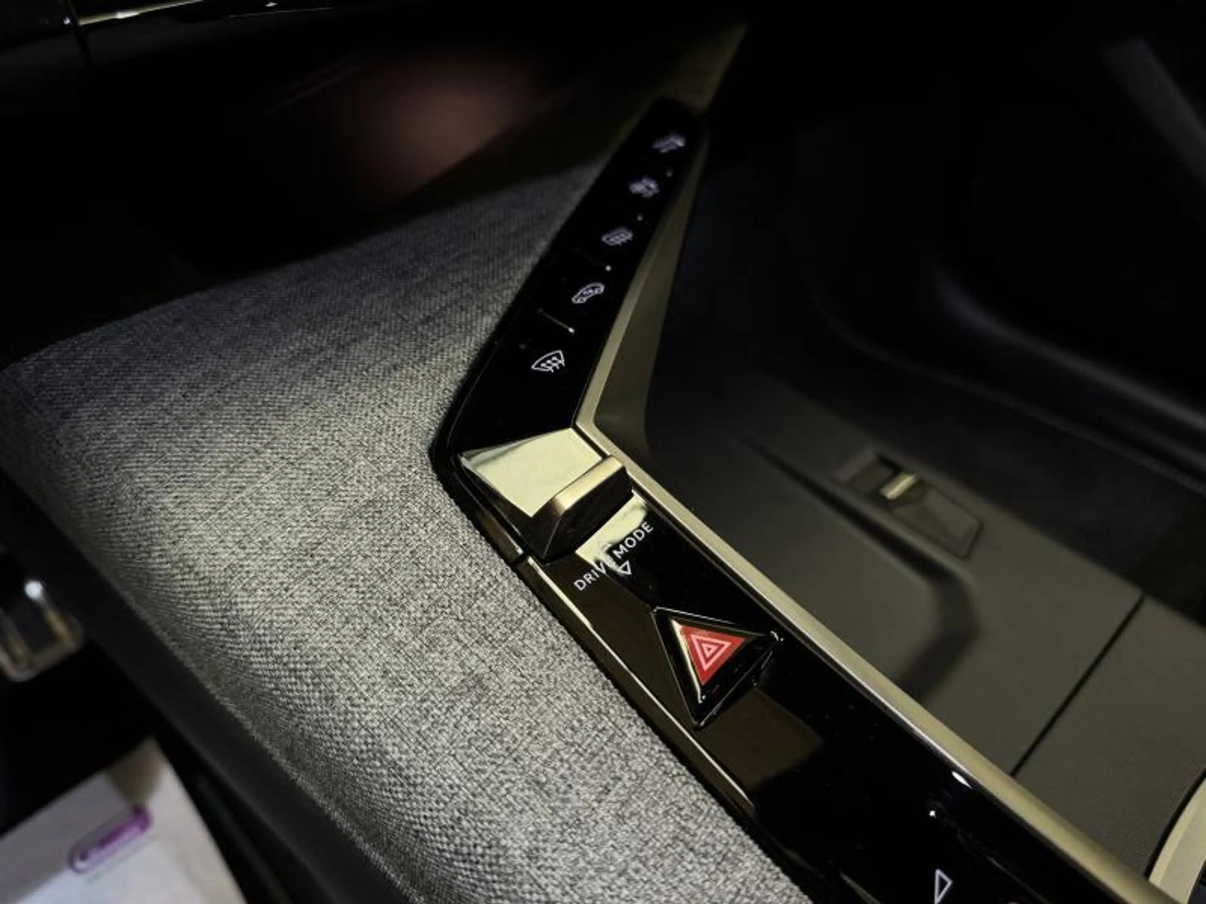 Peugeot 3008 GT 1.2 Turbo MHEV LED|GPS|PDC|CAM|CARPLAY|DAB|ACC. — photo 21