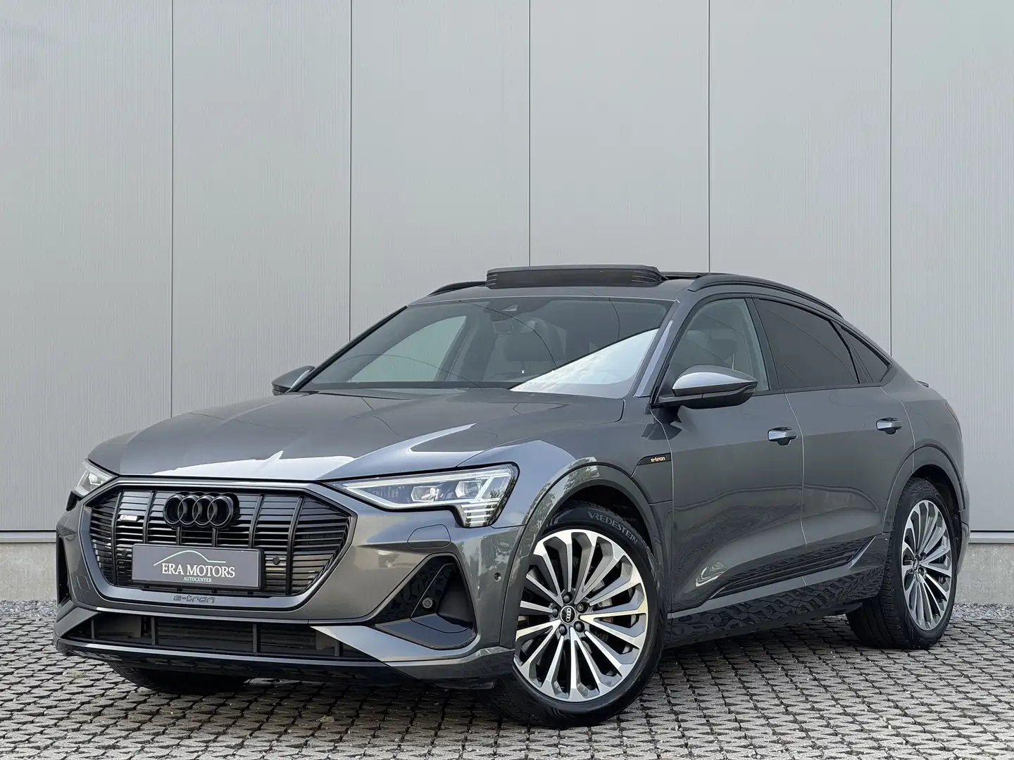 Audi e-tron e-tron Sportback 55 quattro S line Pano * BTW * Grau - 1