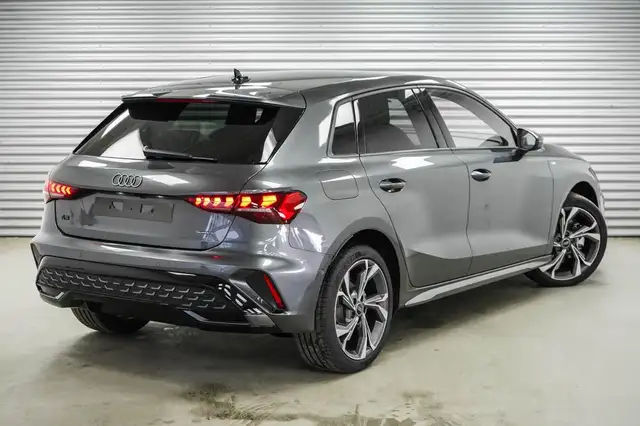 Audi A3 Sportback 40 TFSI S-tronic quattro S-Li -LAG. 1... Ansicht 3